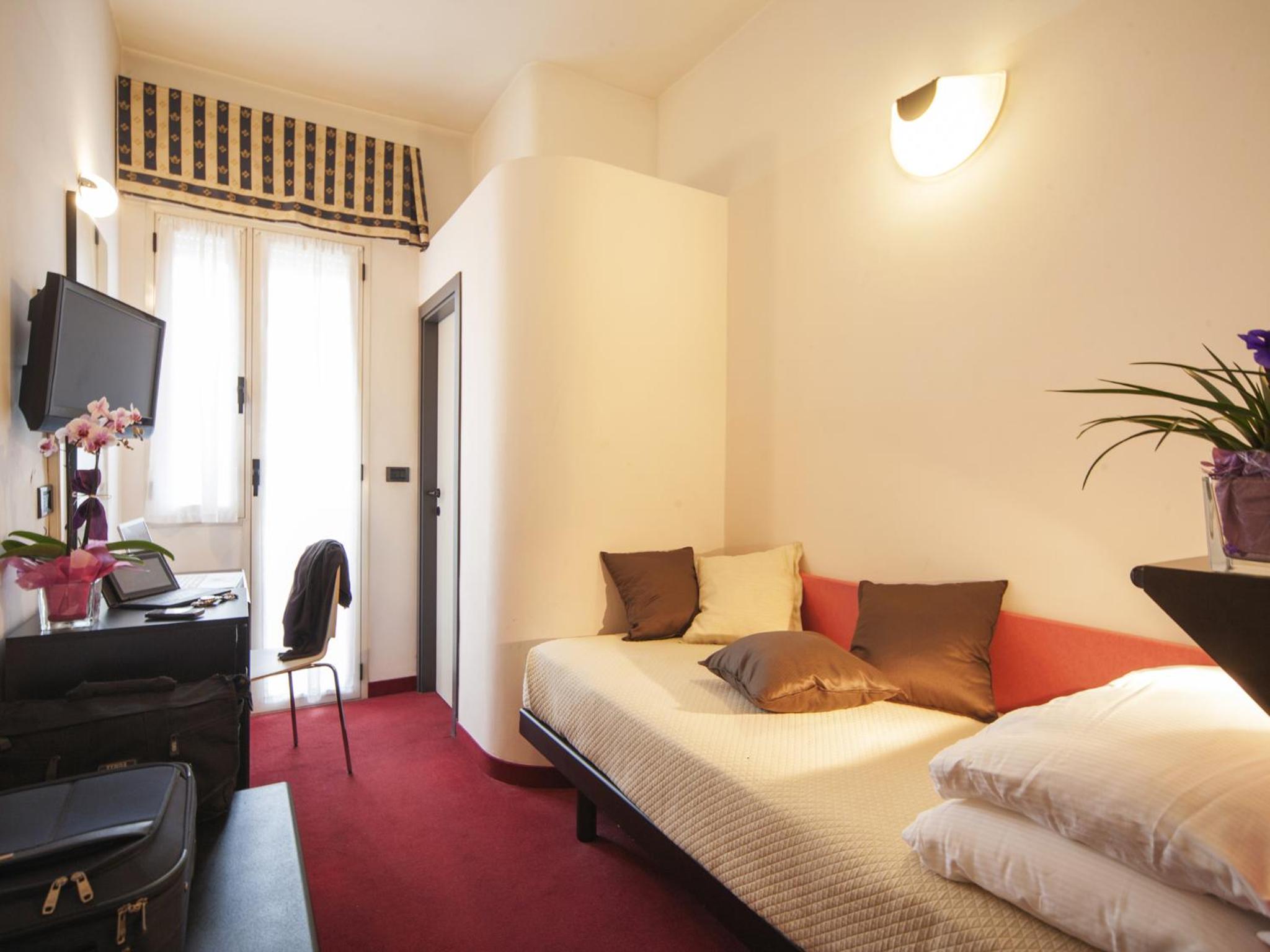 Single Room photo 1