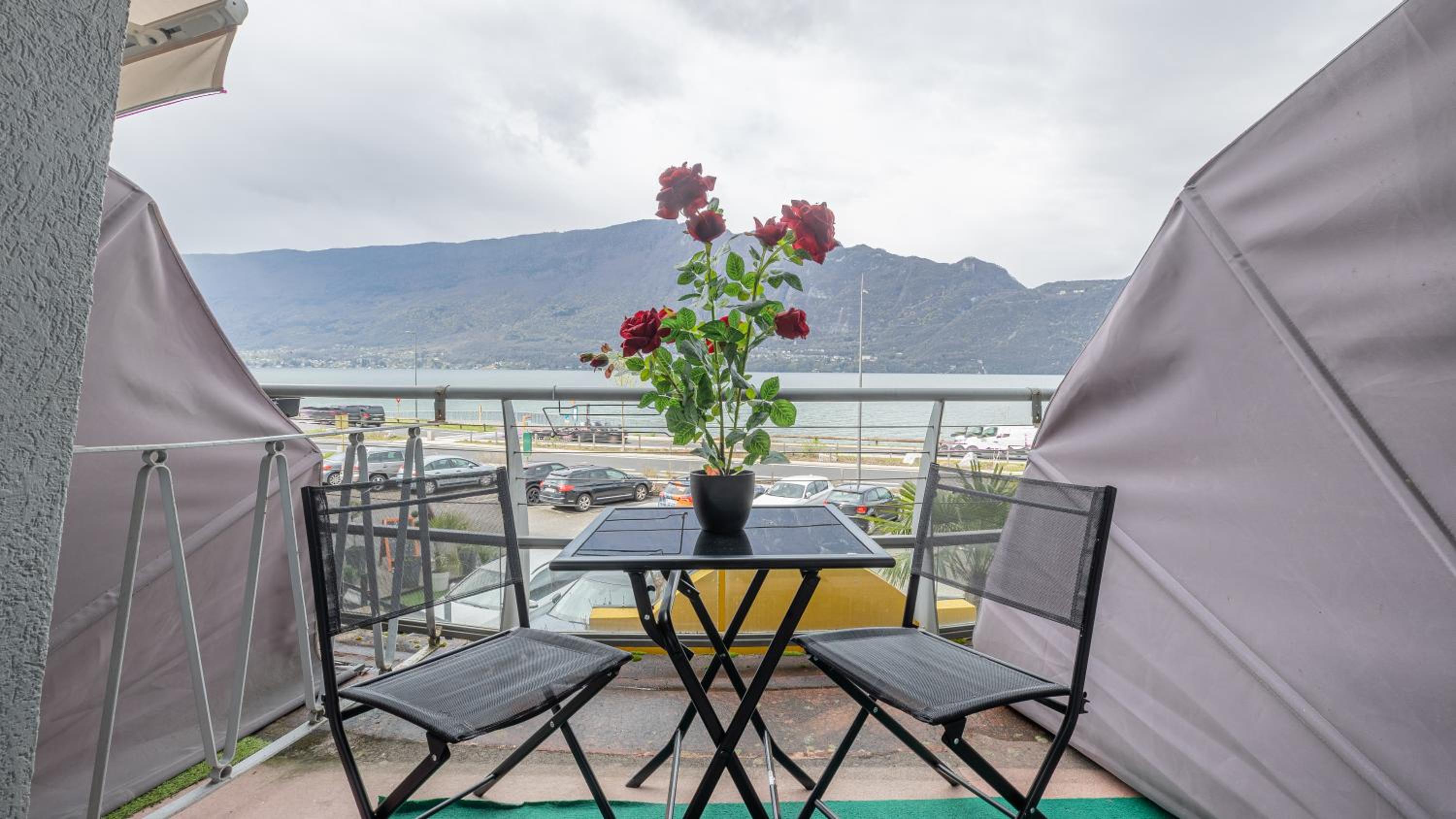 Double Room - Lake View - Photo 6