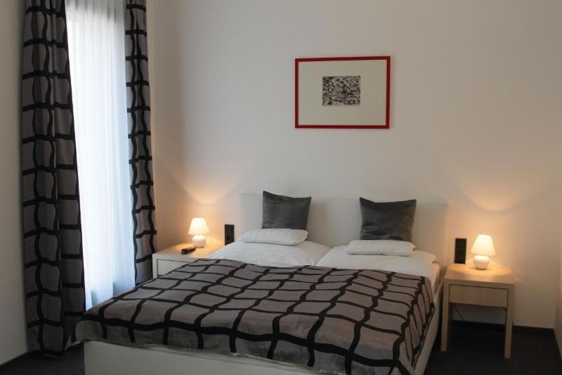 Standard Double Room - Photo 4