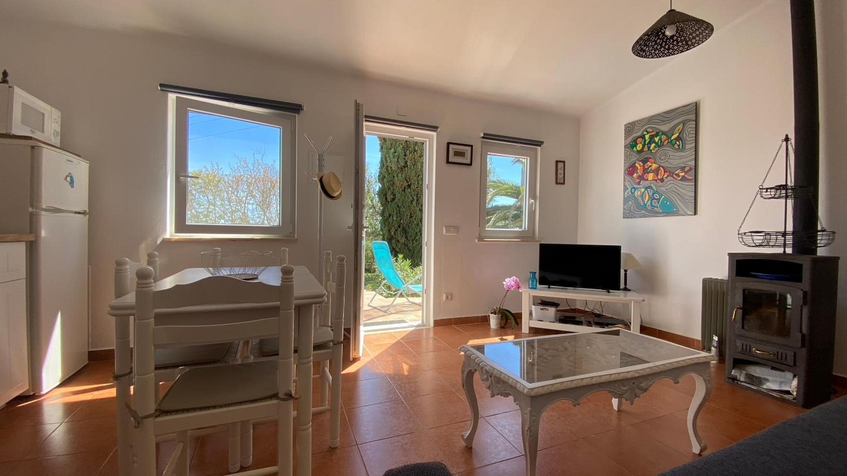 One-Bedroom House photo 1