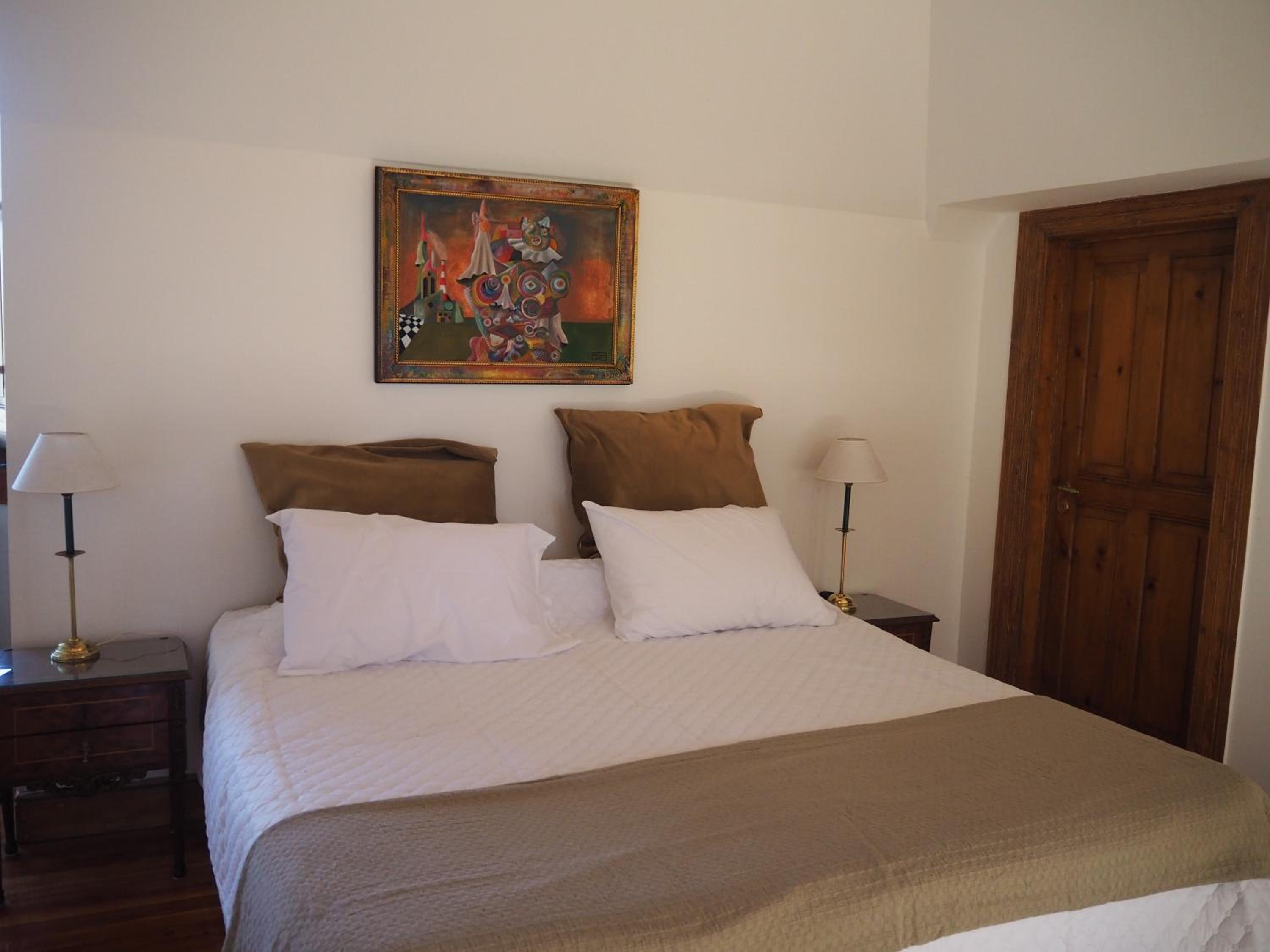 Deluxe Double Room with Bath photo 3