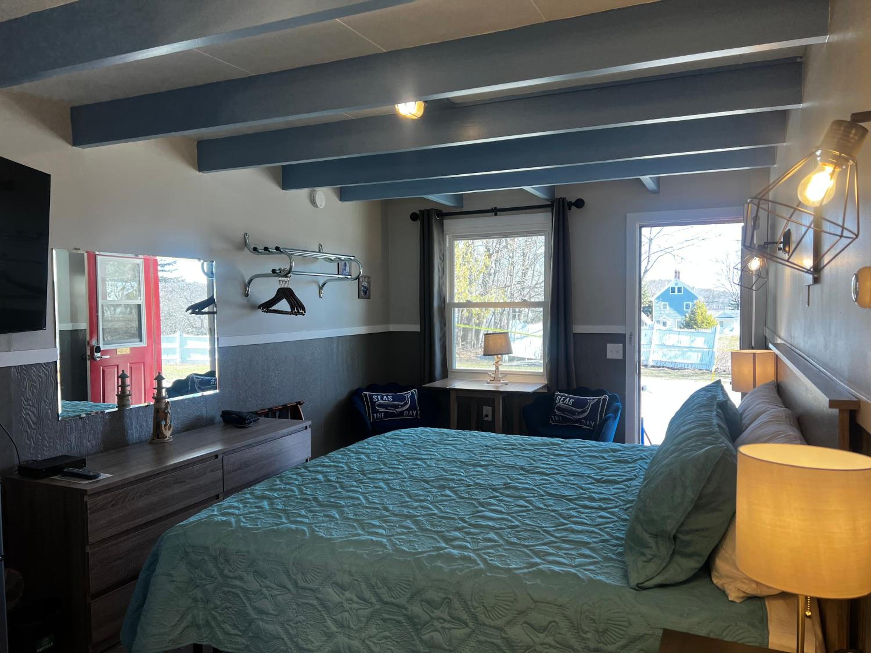 Standard King Room