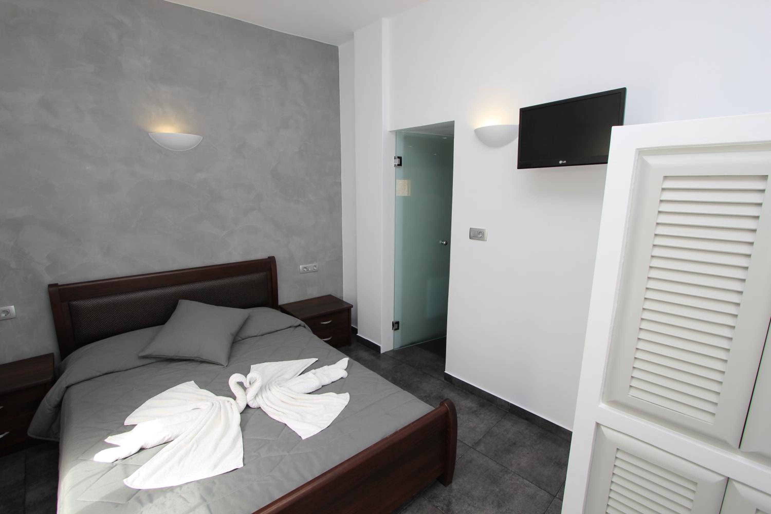 Comfort Double Room - Photo 7