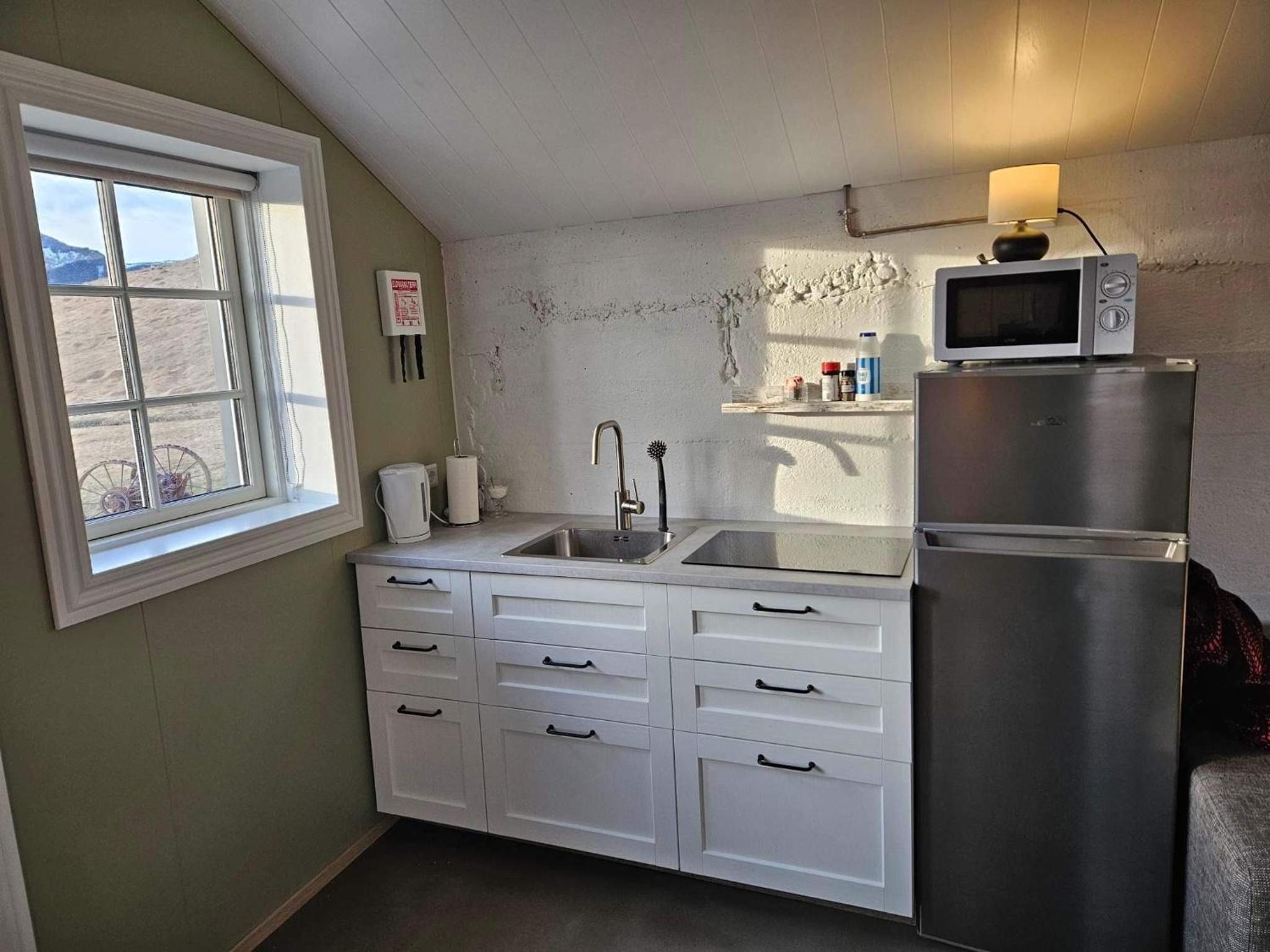 Studio Apartment photo 3