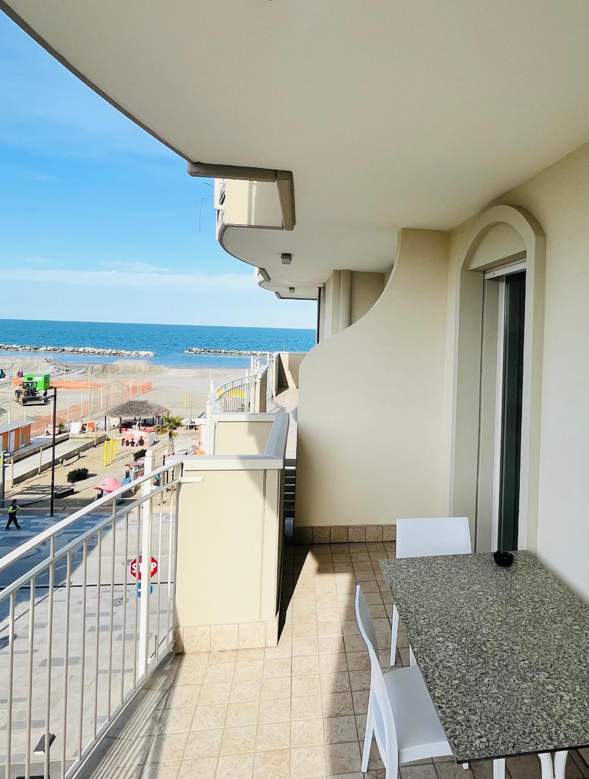 Studio with Sea View - Photo 6
