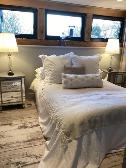 Two-Bedroom House photo 1
