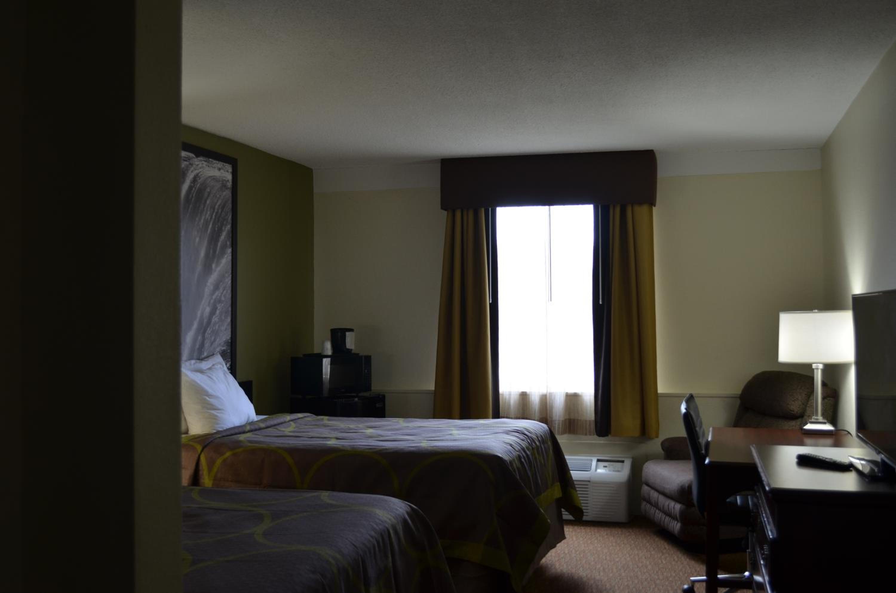 Double Room with Two Double Beds - Non-Smoking - Photo 5