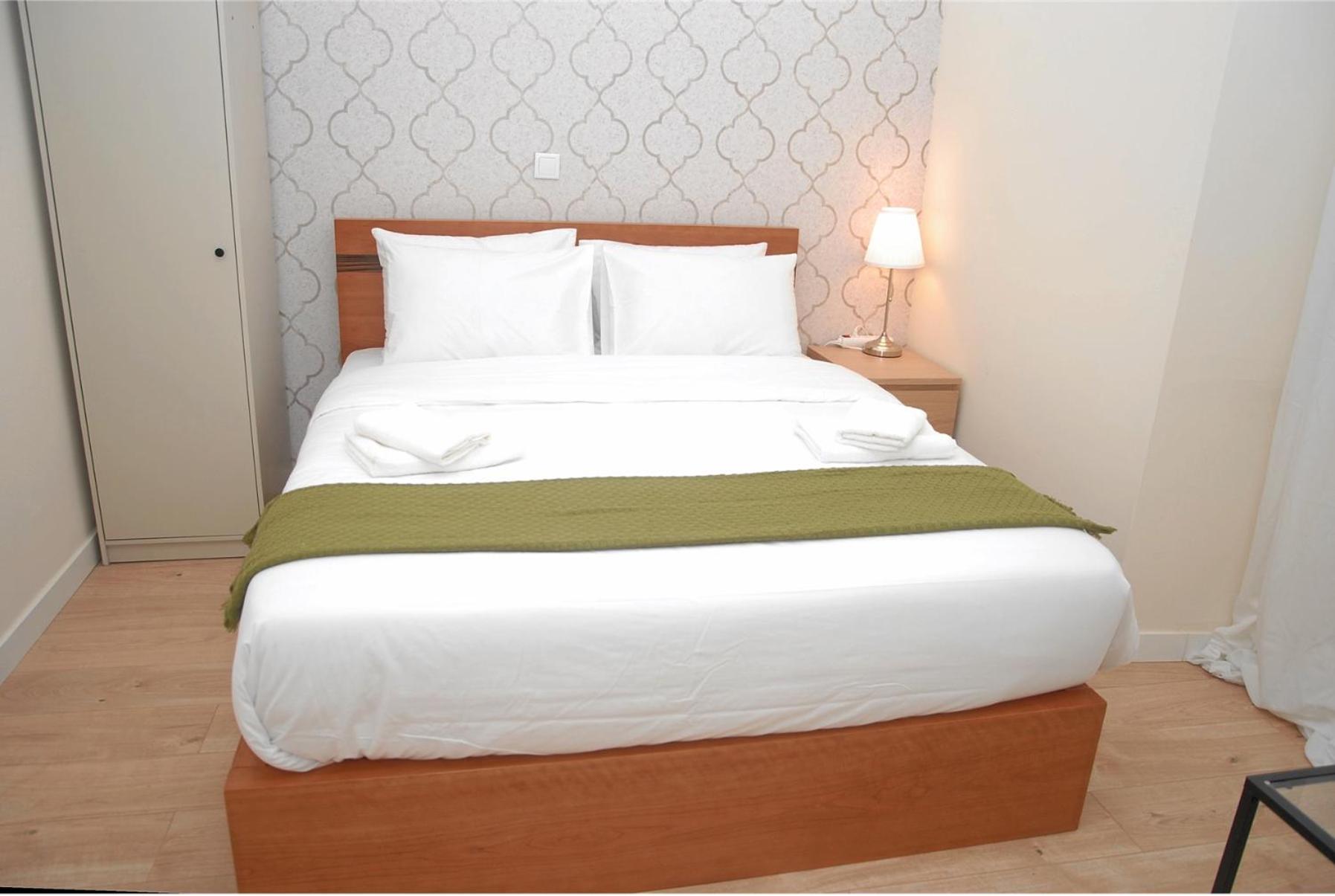 Double Room with Shared Bathroom photo 2