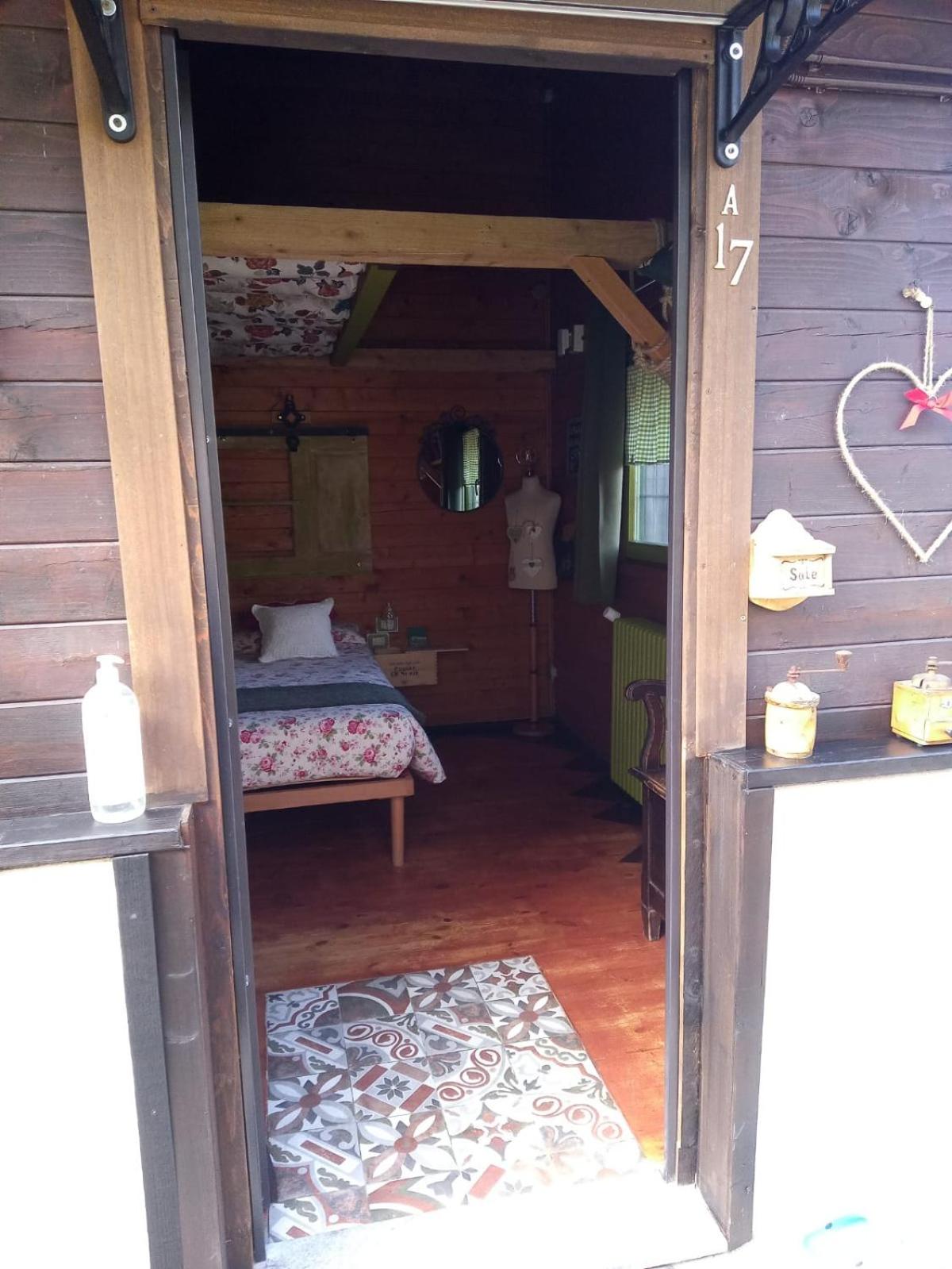 Double Room with Private Bathroom - Photo 1