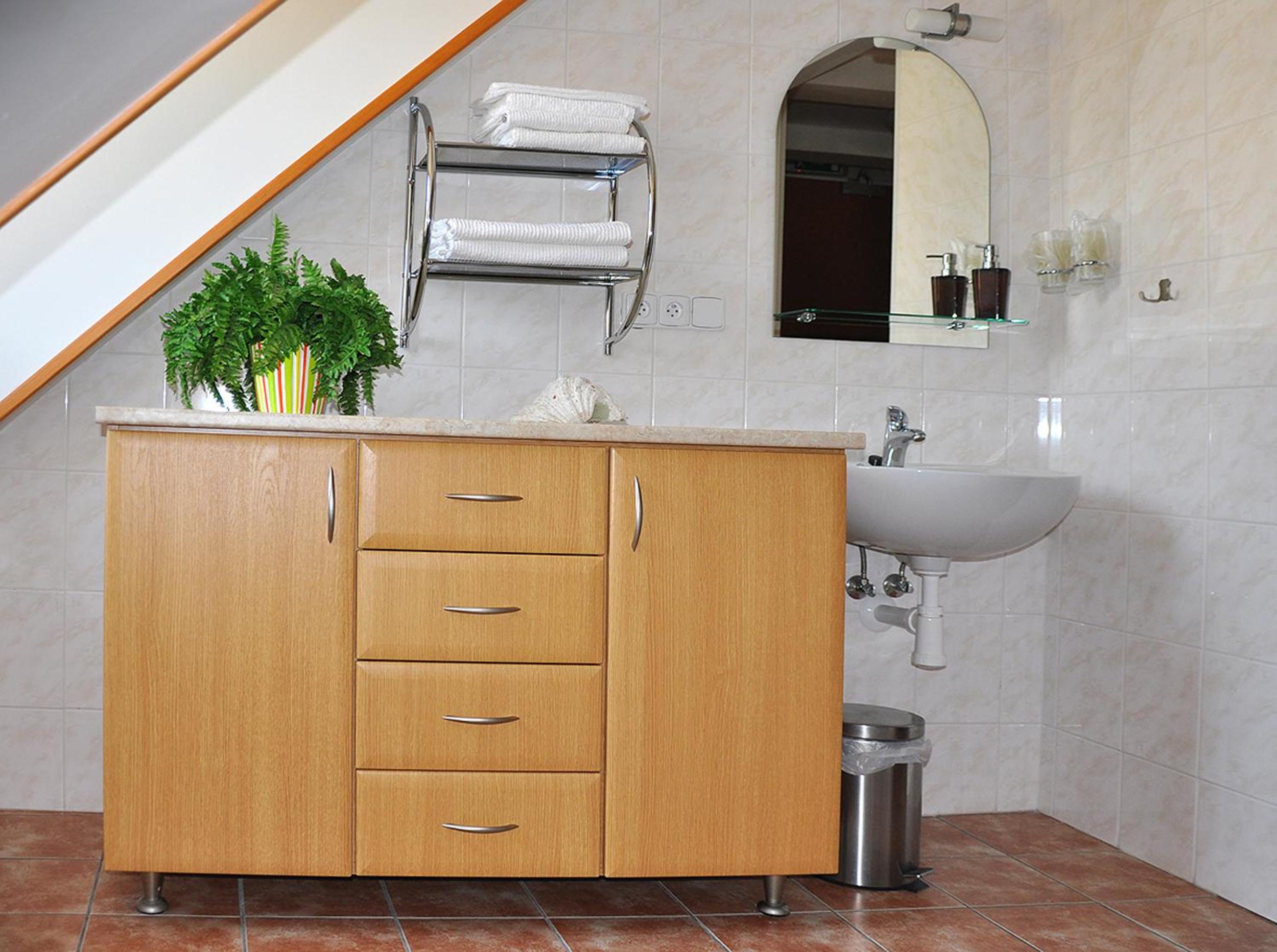 Apartment with Balcony (3 Adults) - Photo 19