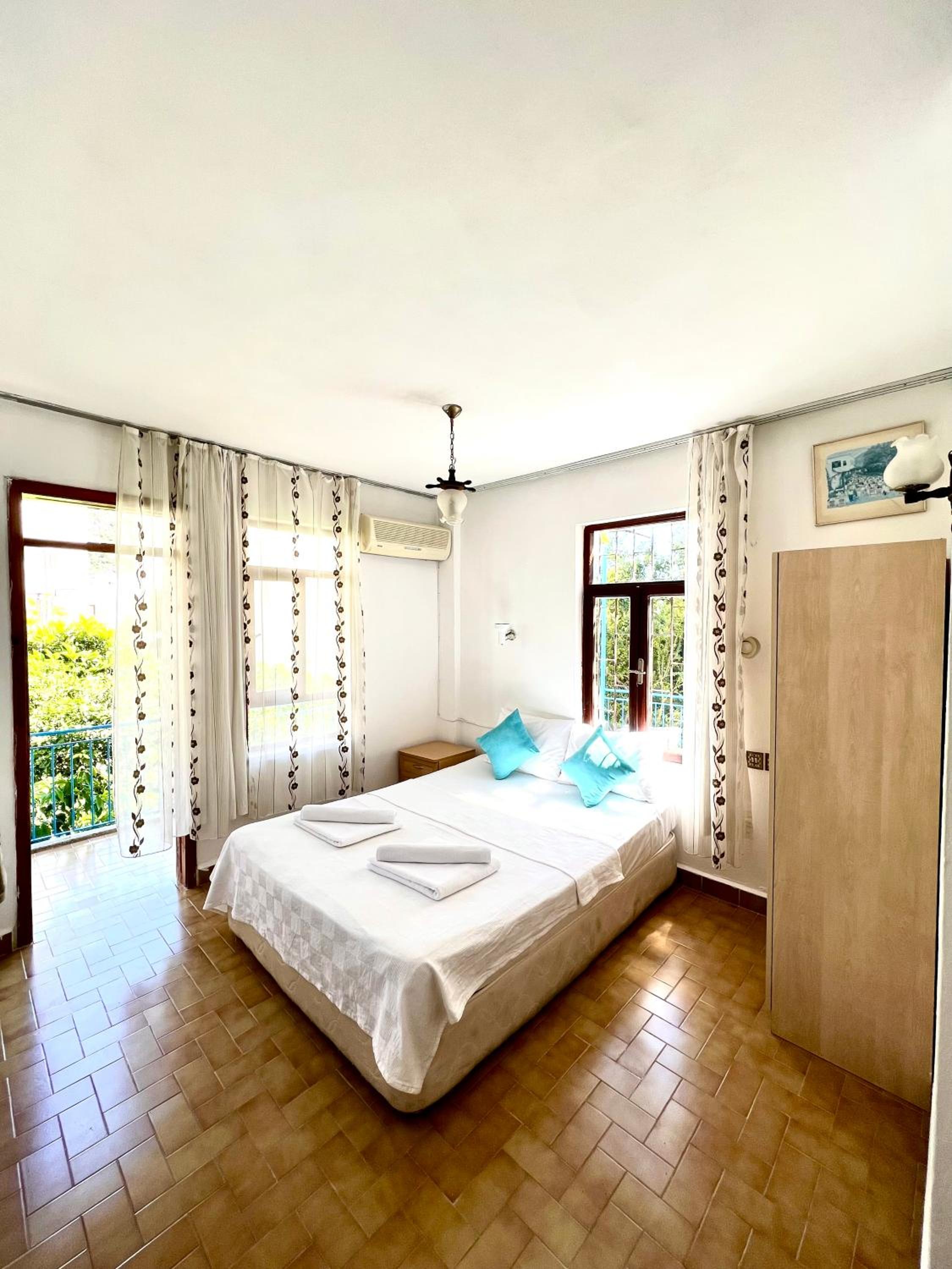 Double Room With Balcony photo 3