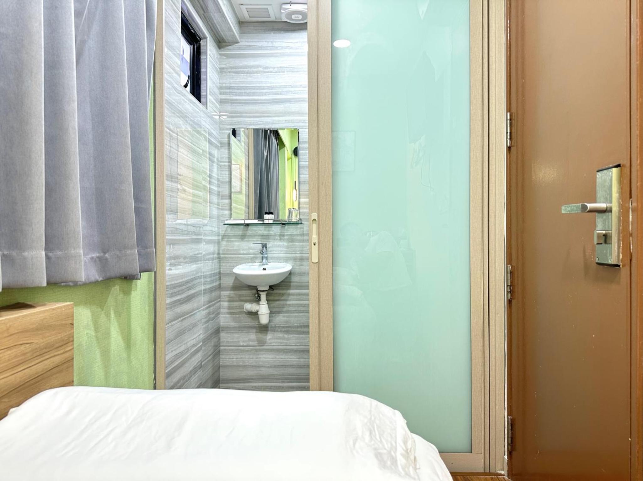 Single Room photo 3