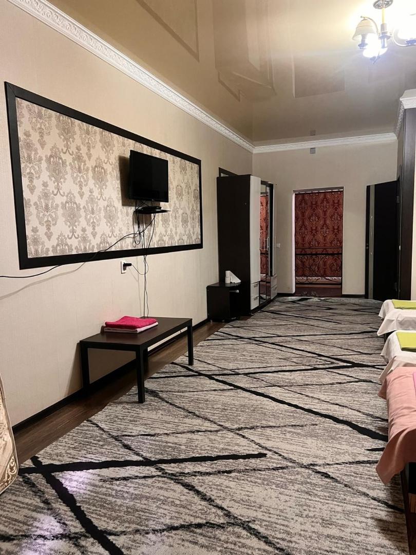 Quadruple Room with Bath photo 3