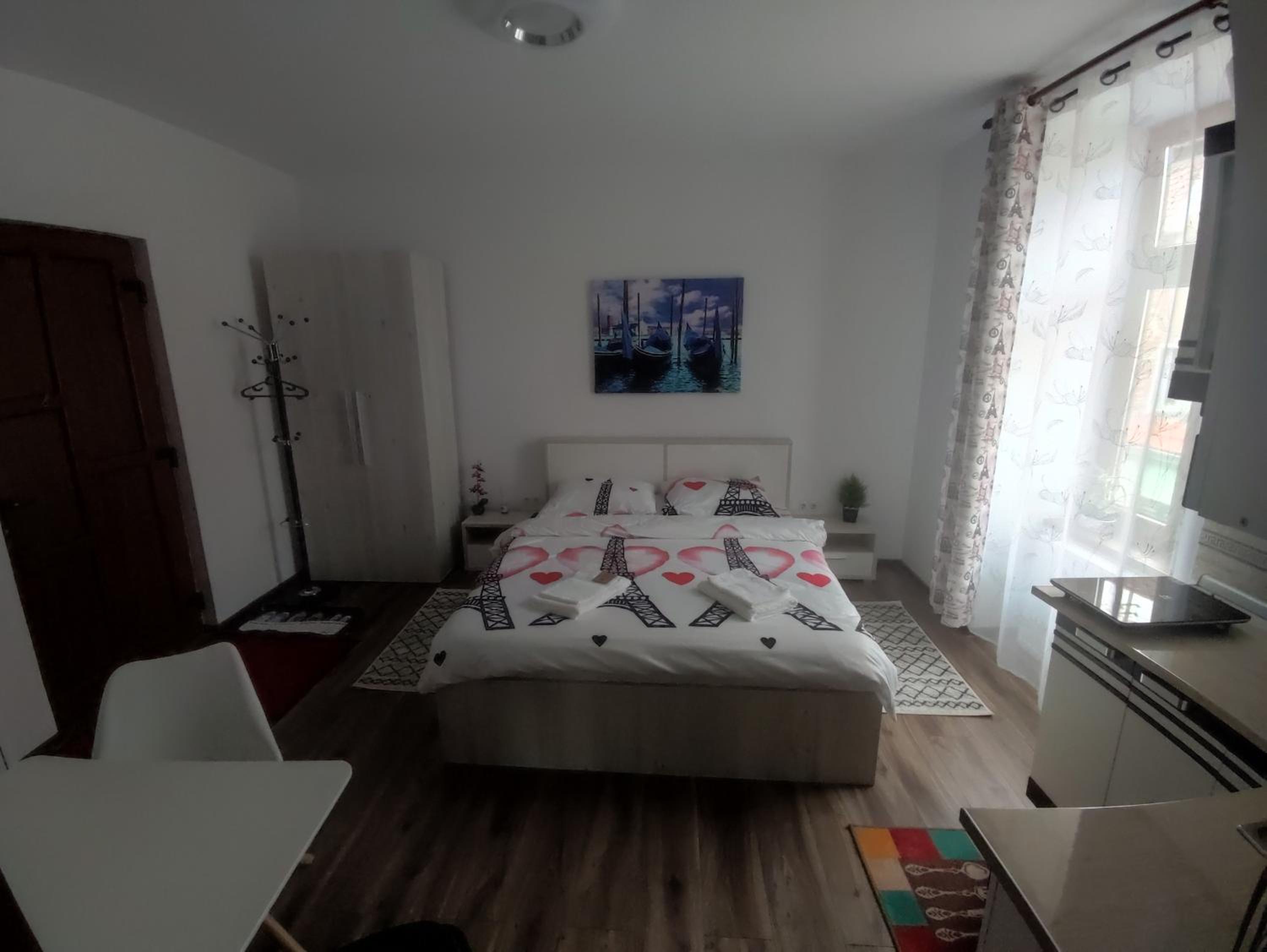 Two-Bedroom Apartment - Photo 7
