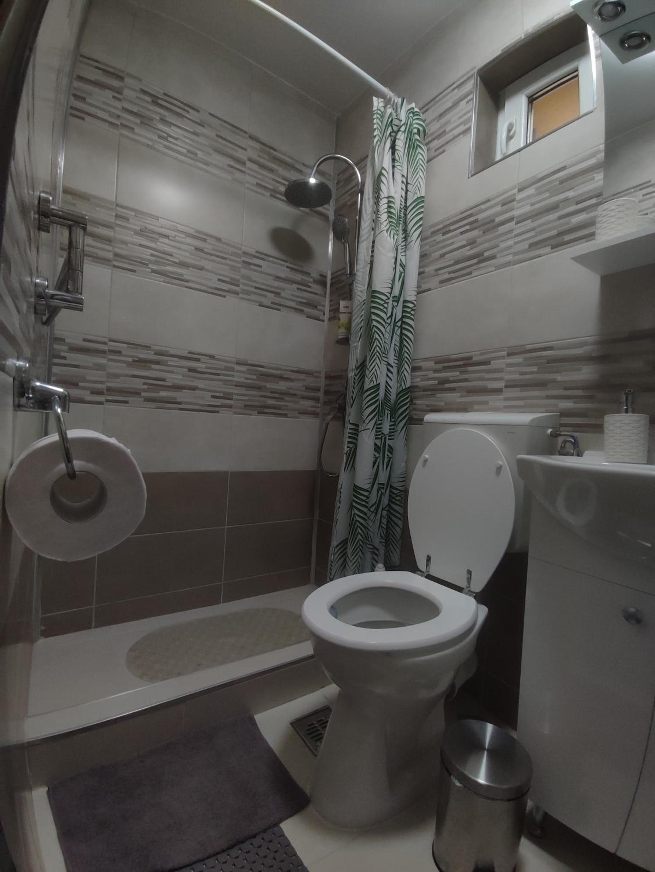 Two-Bedroom Apartment - Photo 5