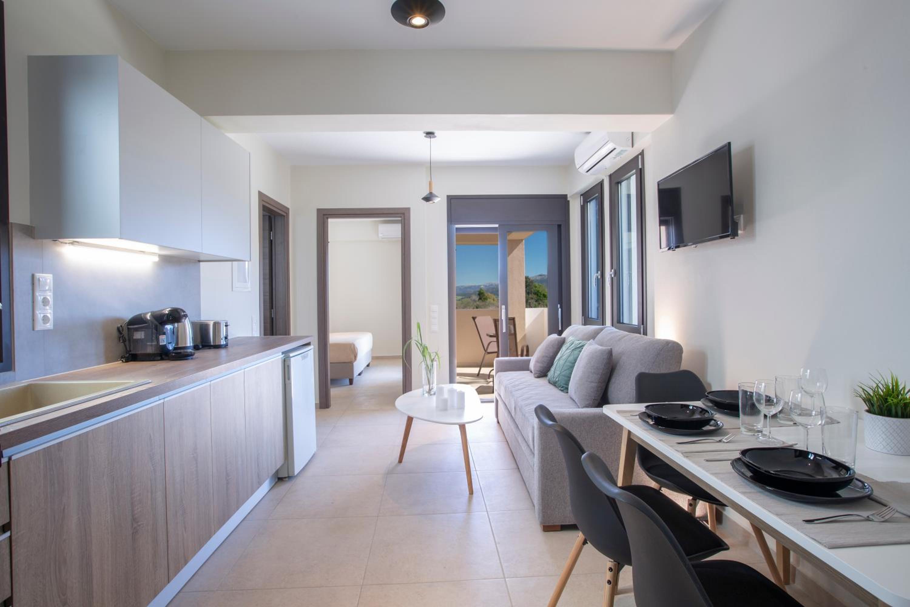 One-Bedroom Apartment