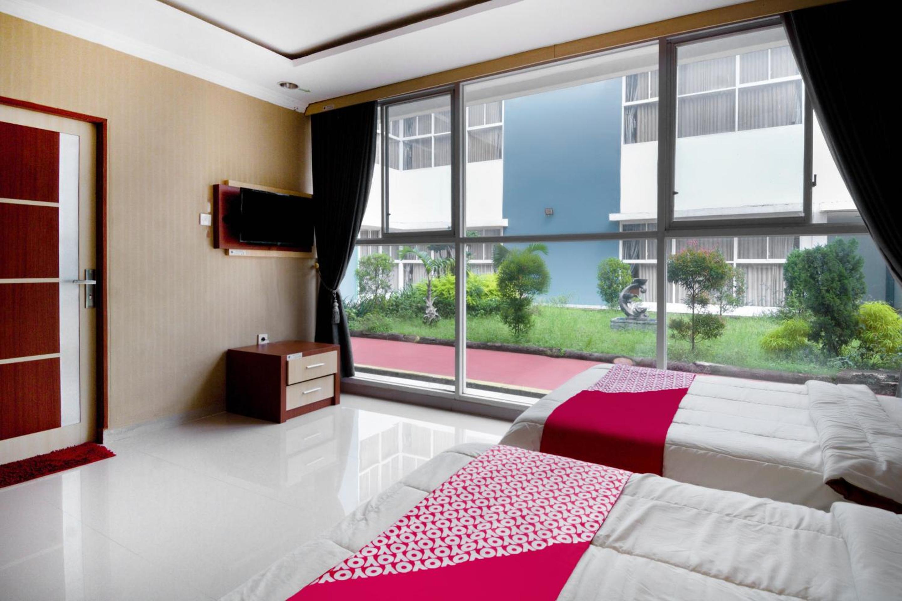 Deluxe Twin Room photo 3