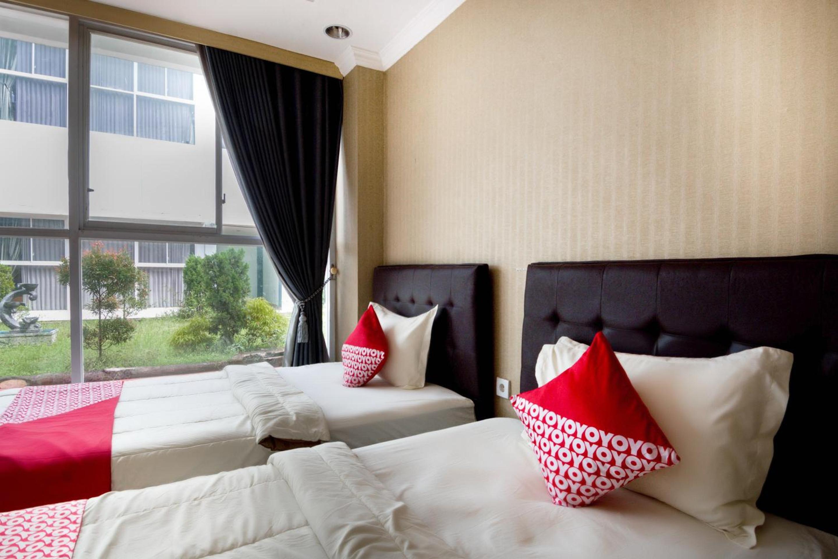 Deluxe Twin Room photo 2