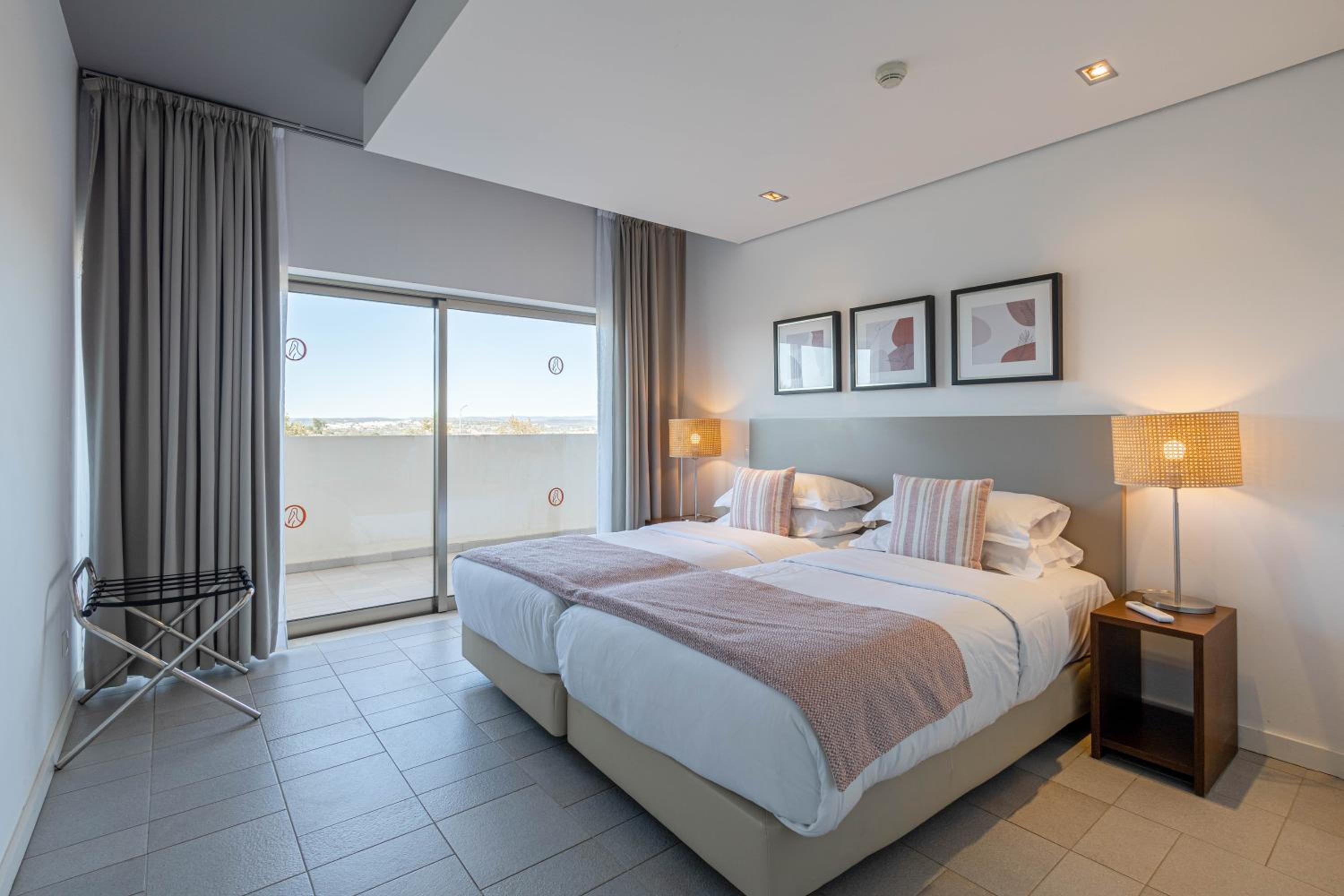 Superior Apartment - Photo 2