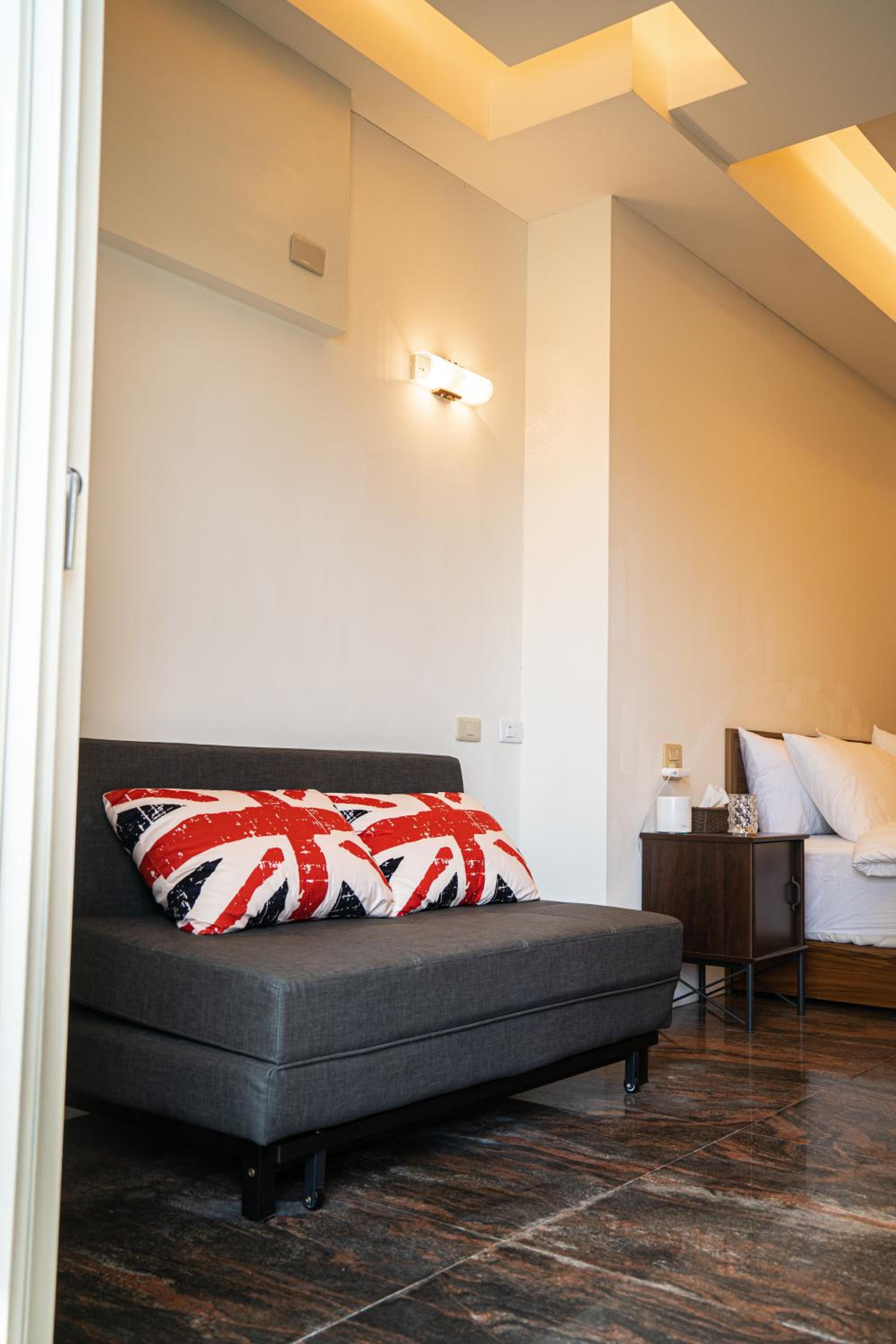 Apartment photo 1