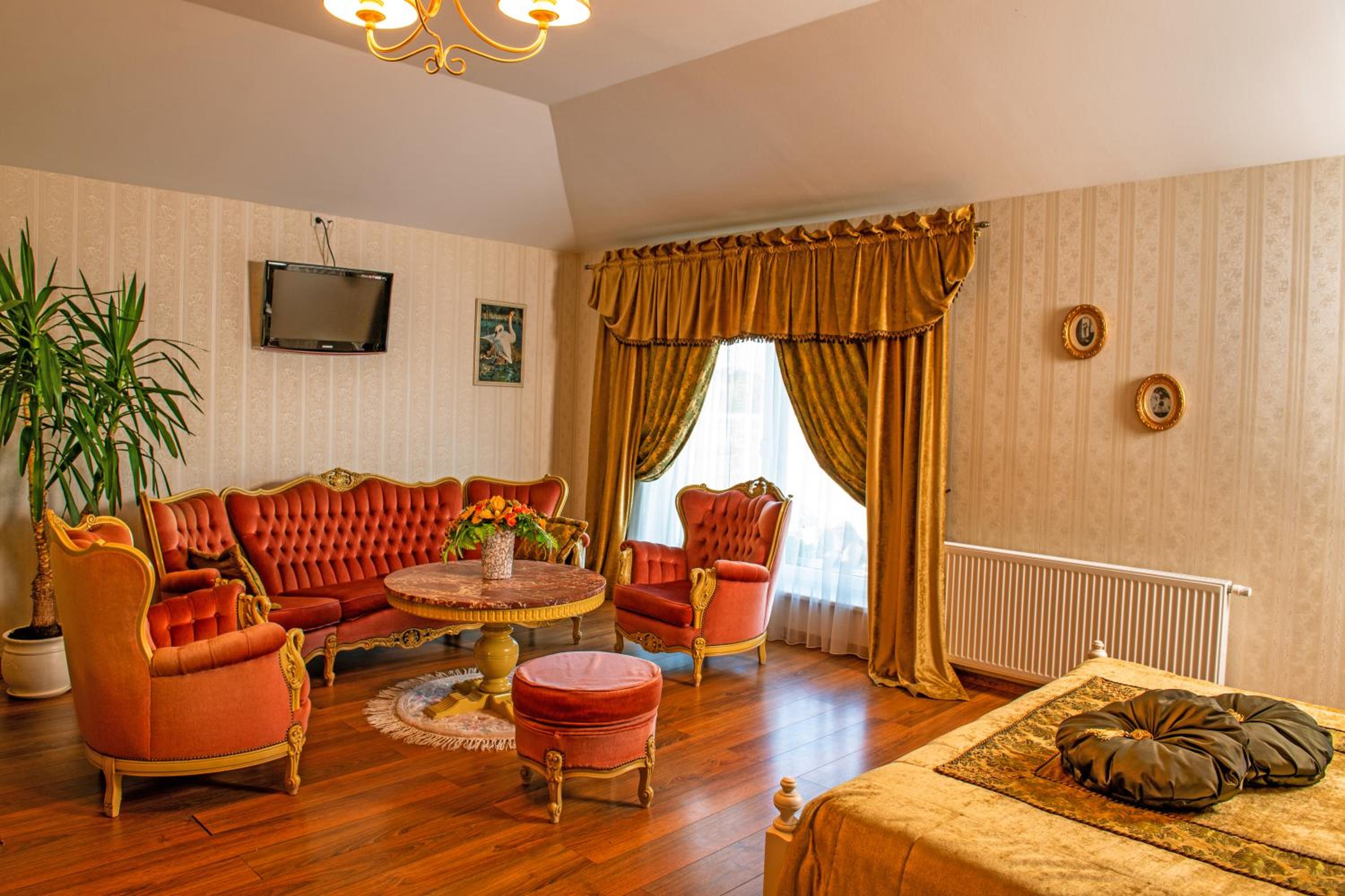 Deluxe Room - Photo 4