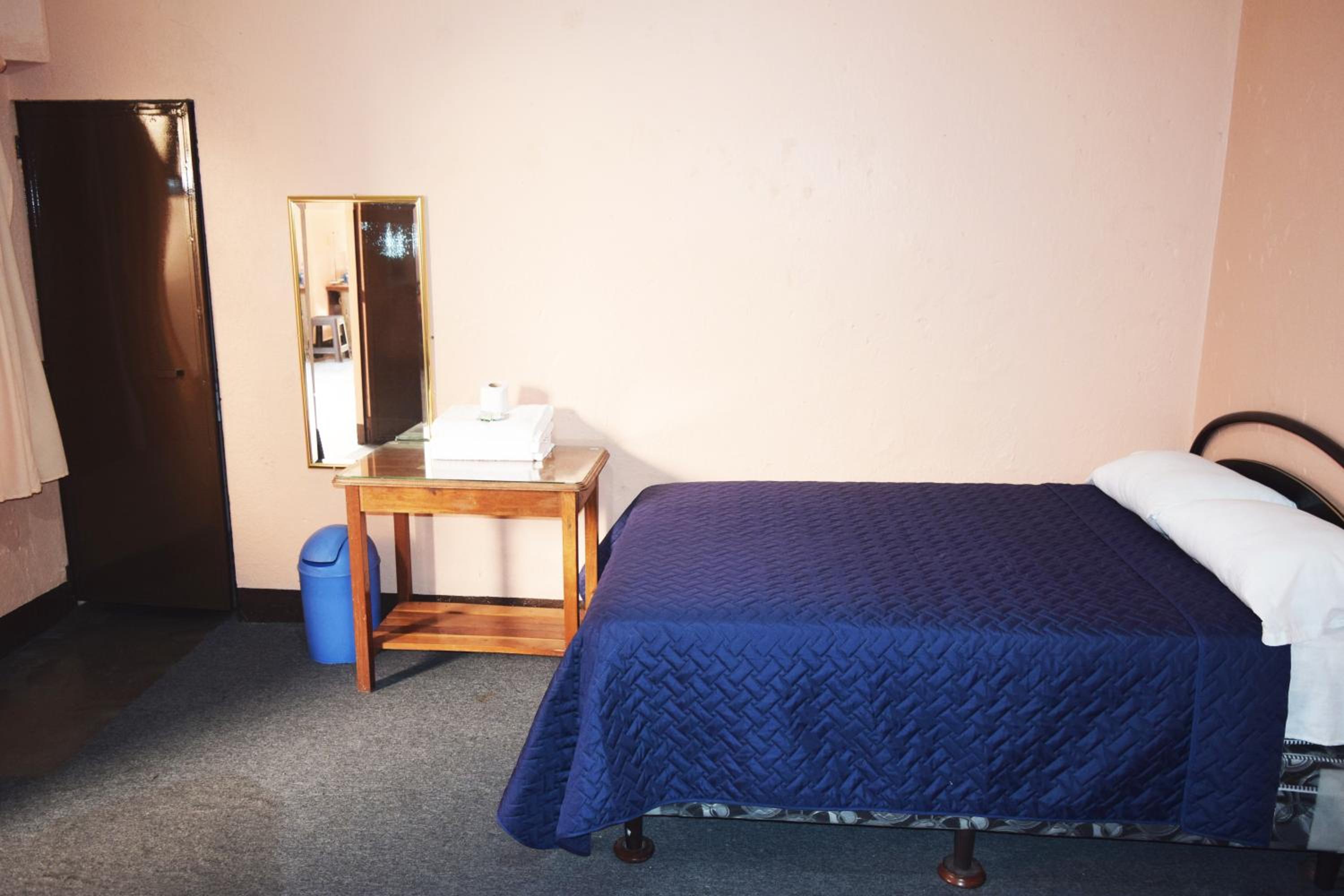 Twin Room photo 2