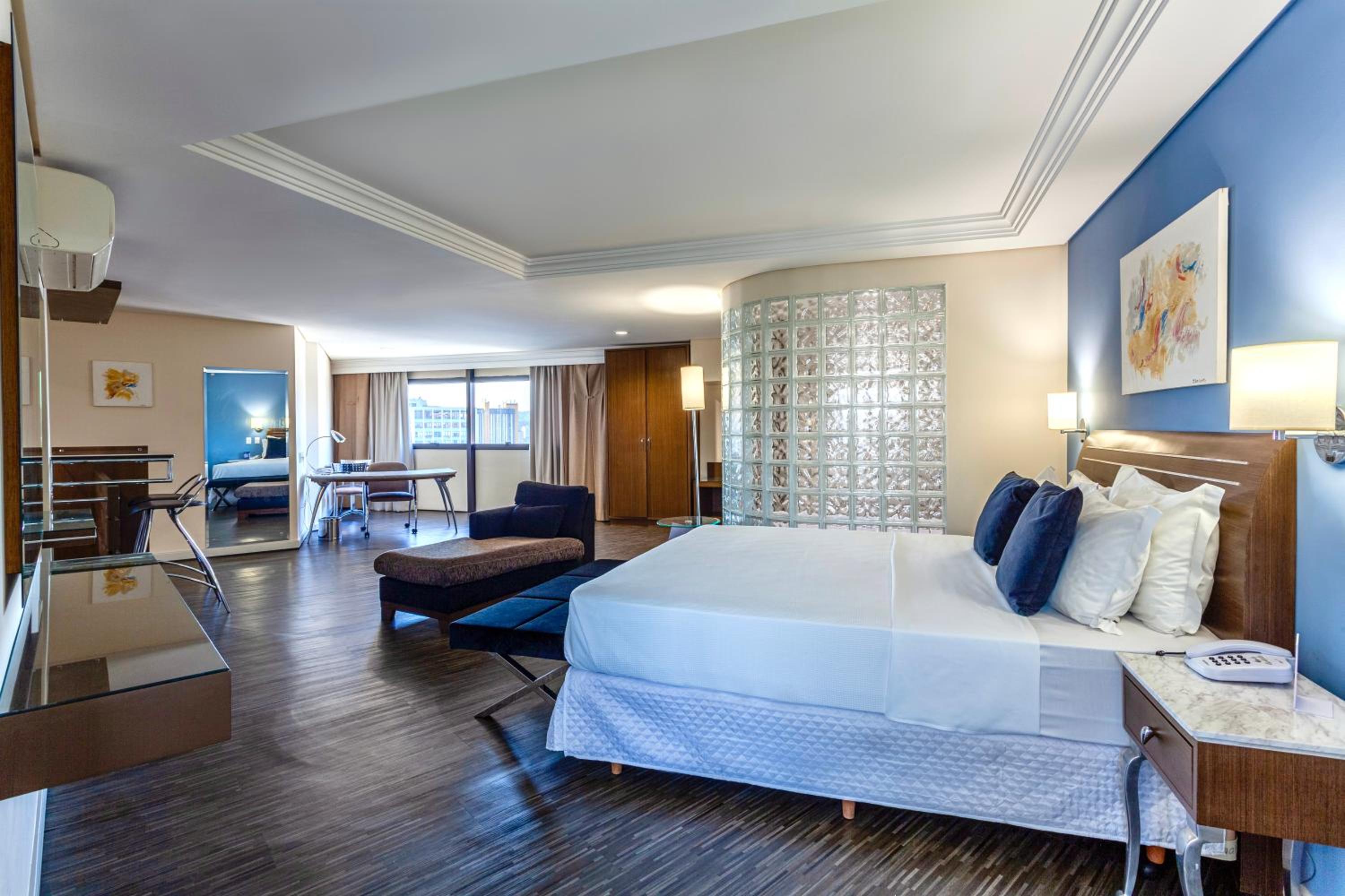 Premium Suite