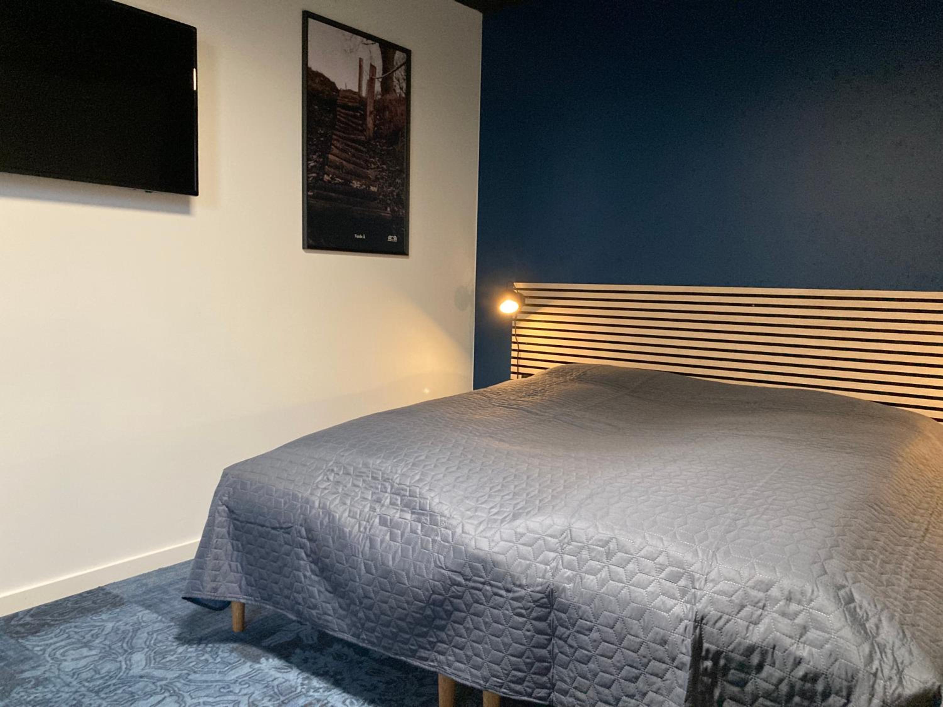 Quadruple Room with Shared Bathroom photo 2