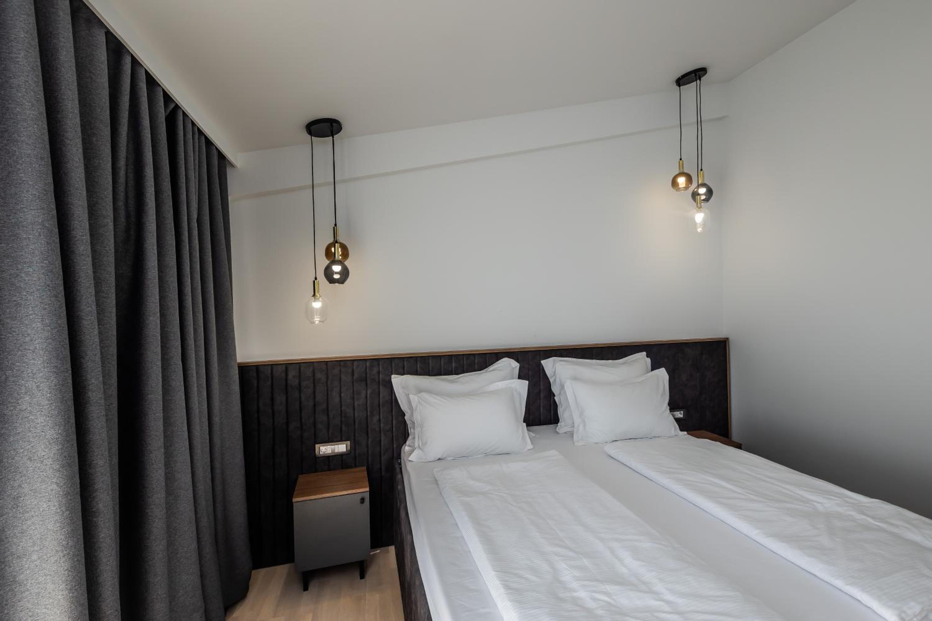Deluxe Double Room with Sea View - Photo 2