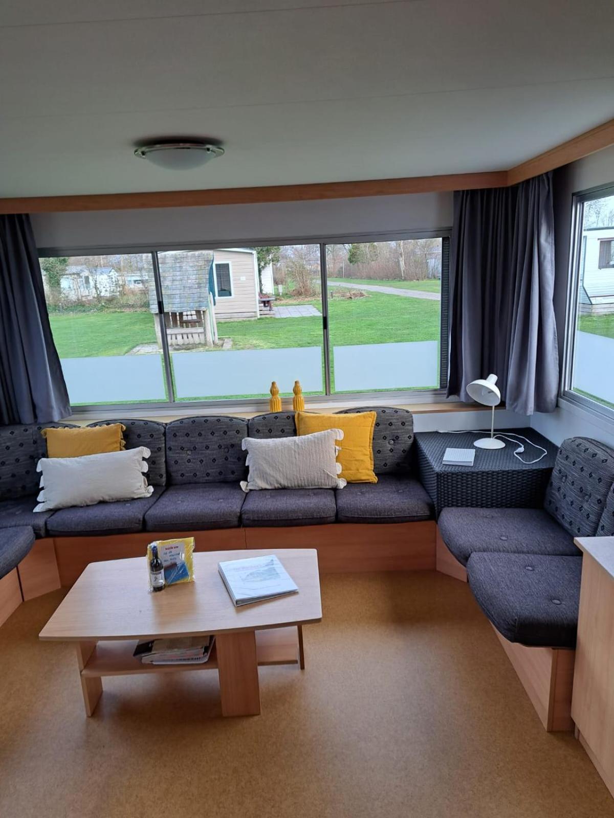 Mobile Home photo 1