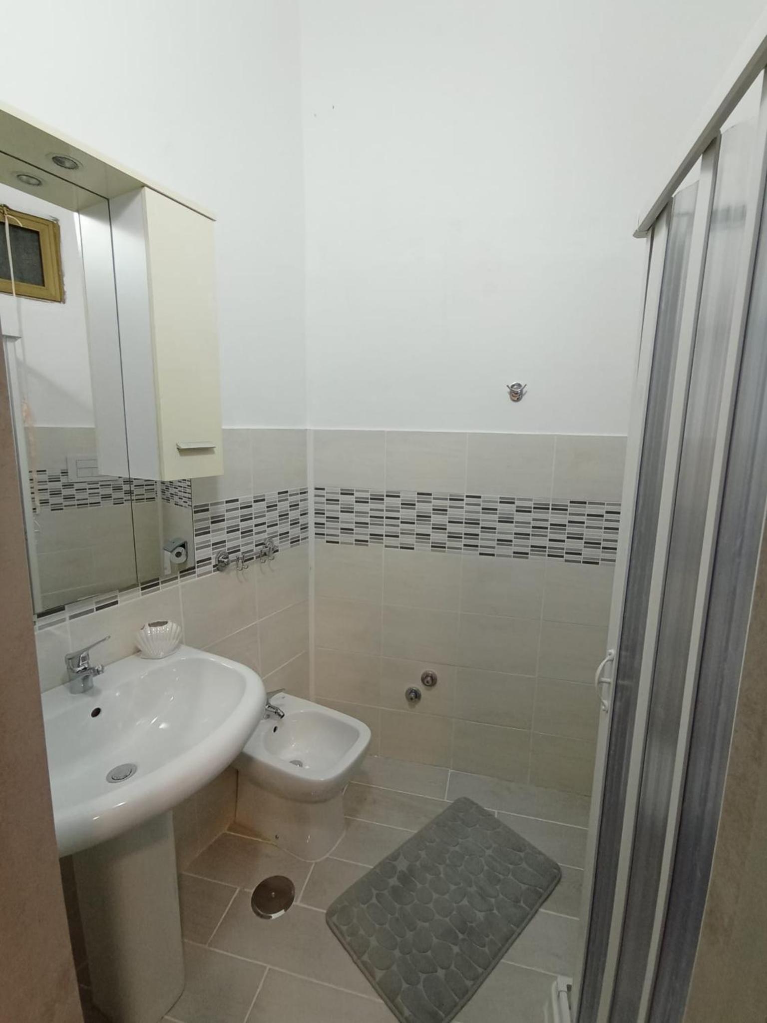 Double Room with Balcony (2 Adults + 1 Child) photo 3