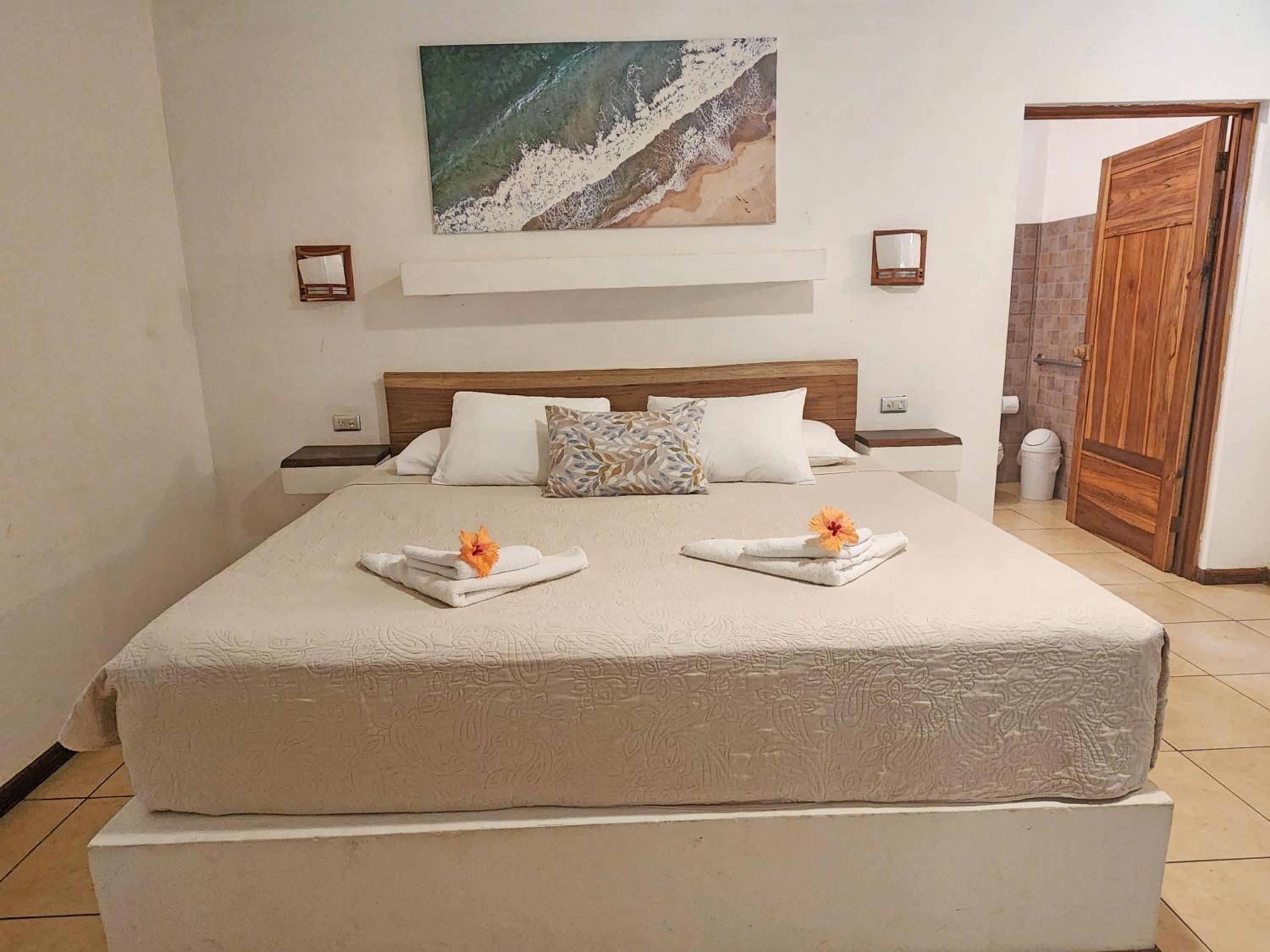 King Room with Garden View - Photo 19