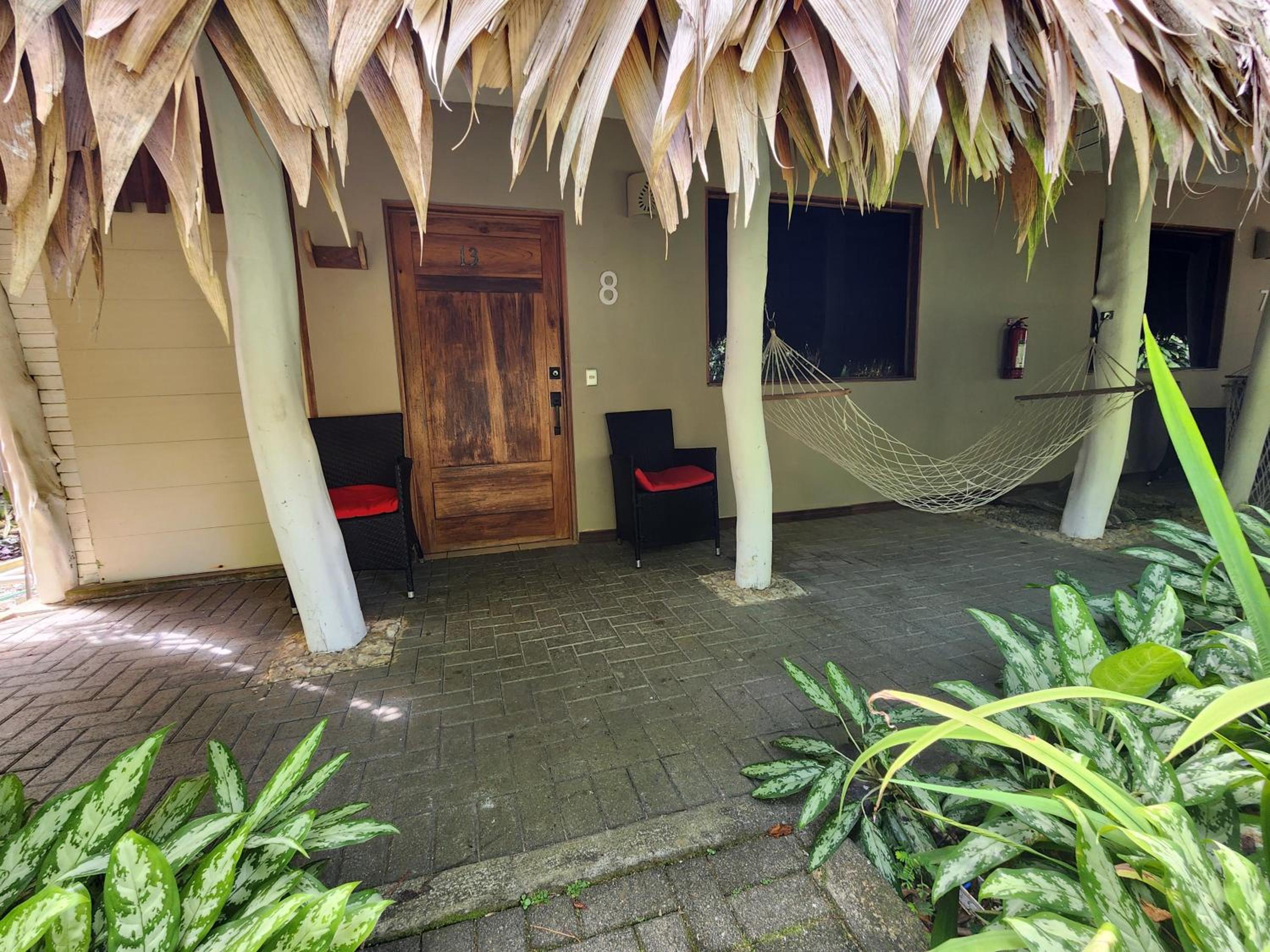 King Room with Garden View - Photo 15