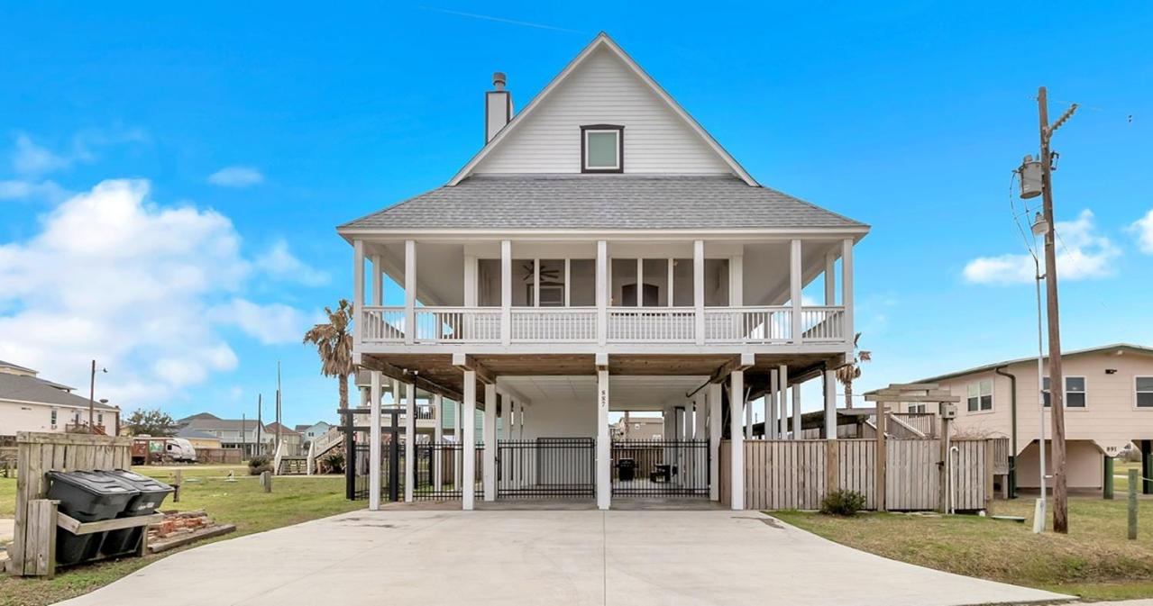 Four-Bedroom Vacation Home photo 2