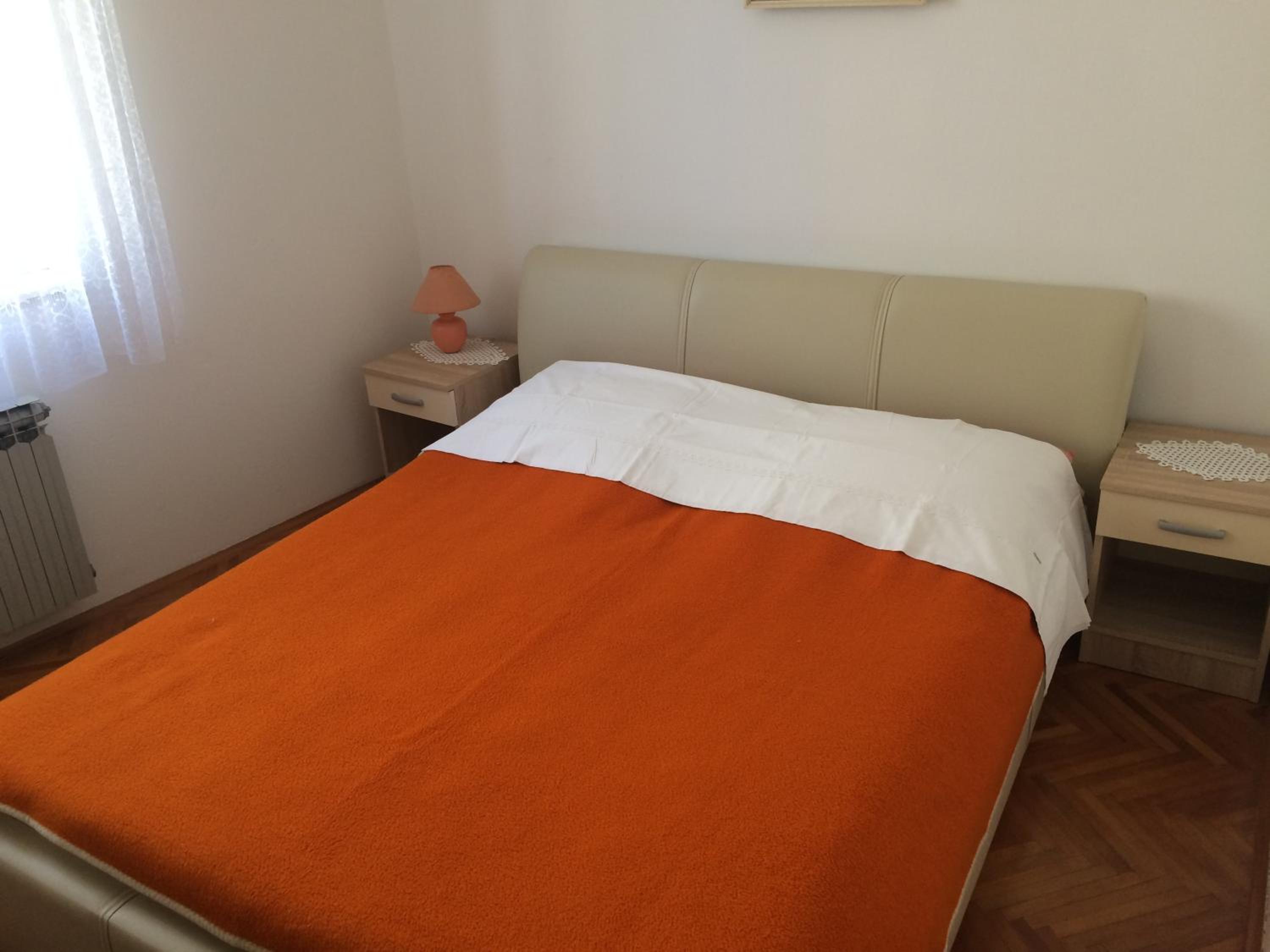 Three-Bedroom Apartment with Balcony photo 2