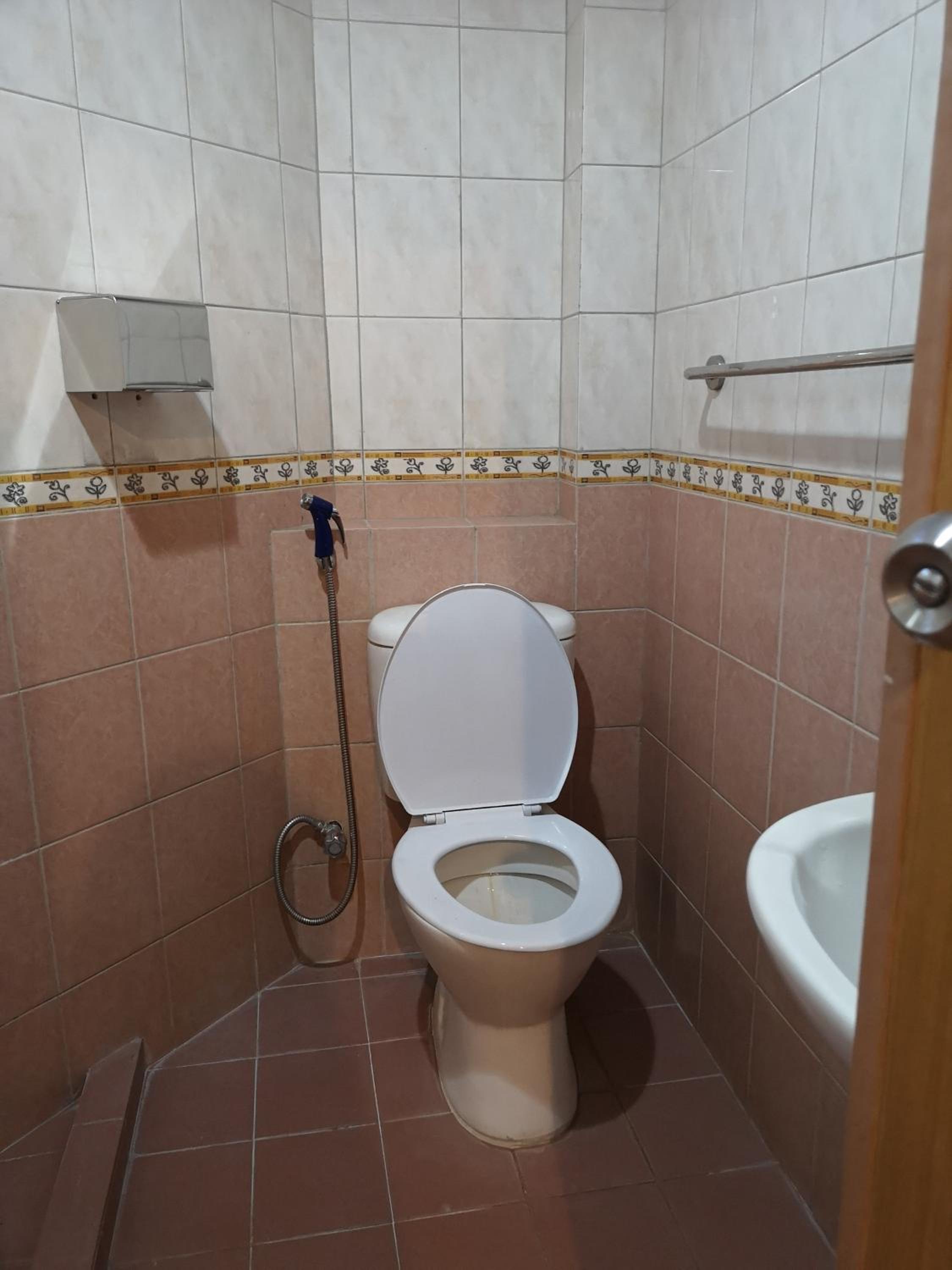 Single Room with Private Bathroom