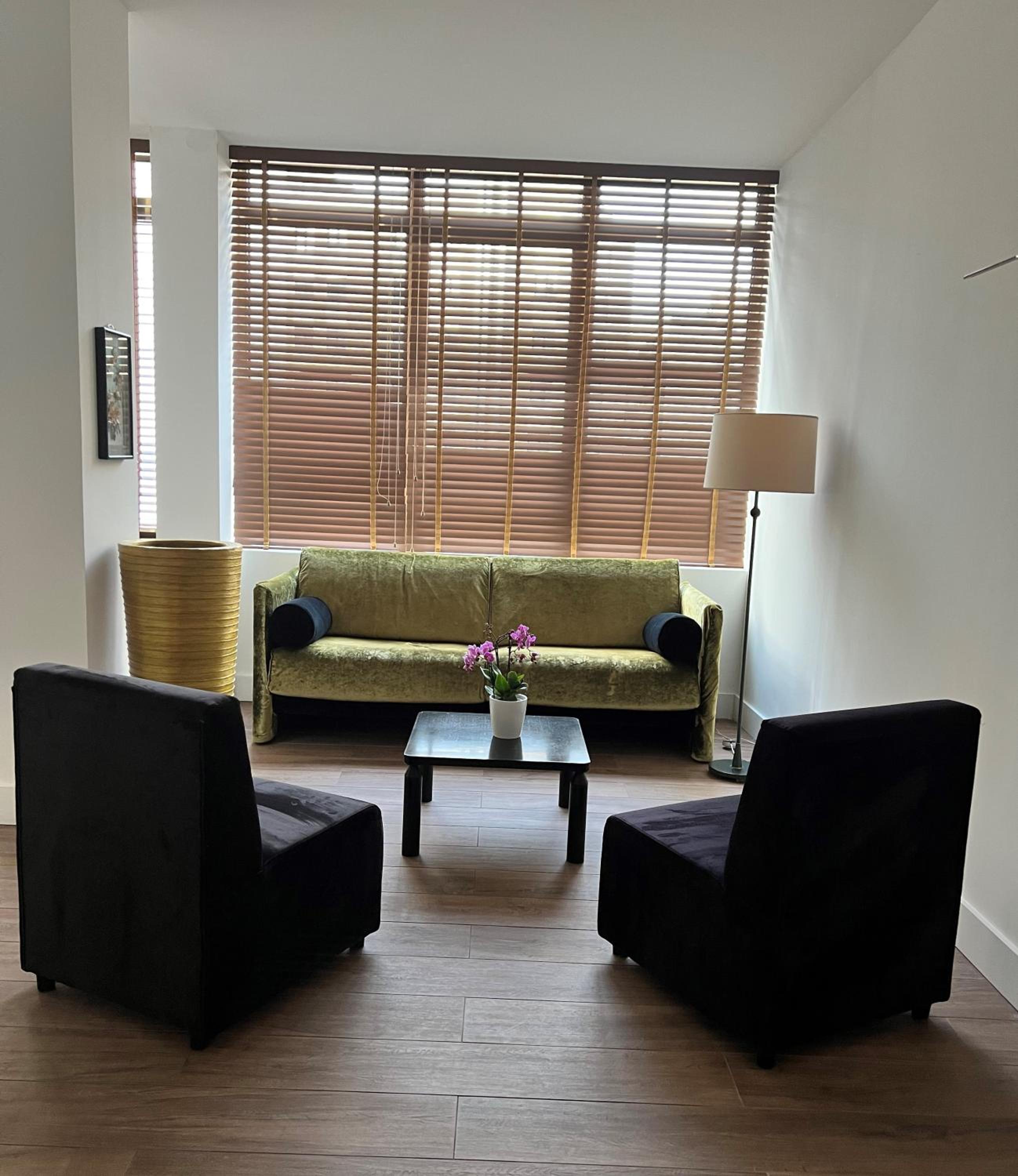 Family Room - Photo 4