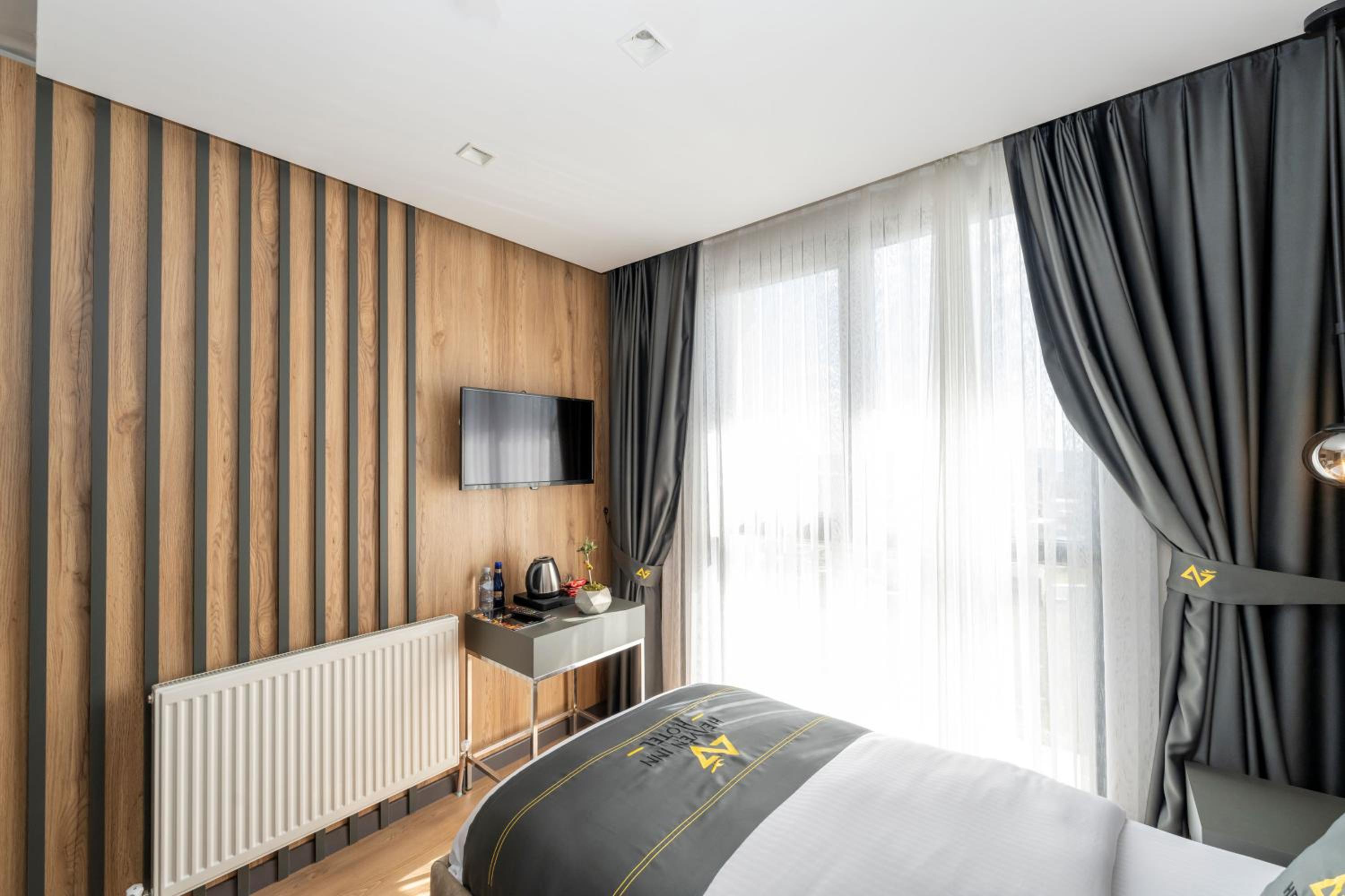 Deluxe Single Room photo 3