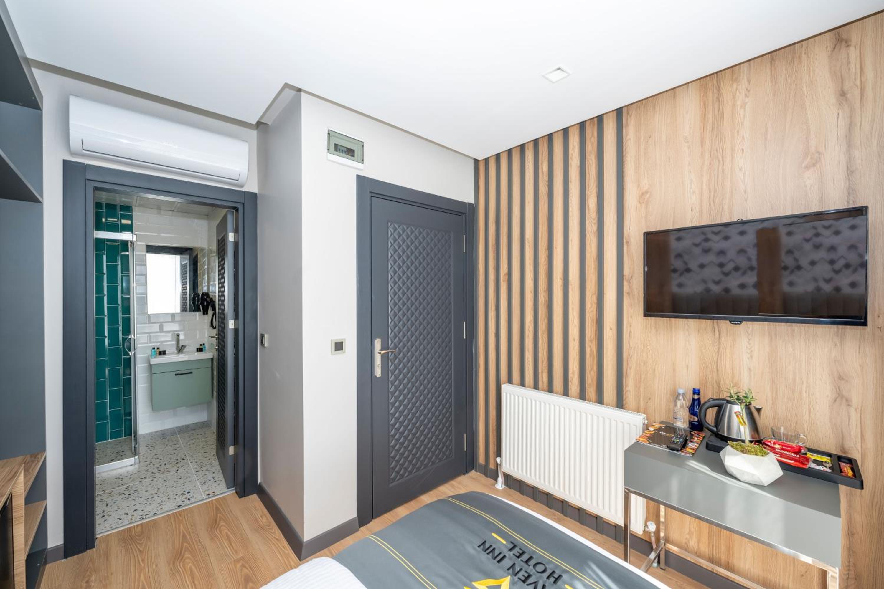 Deluxe Single Room photo 2
