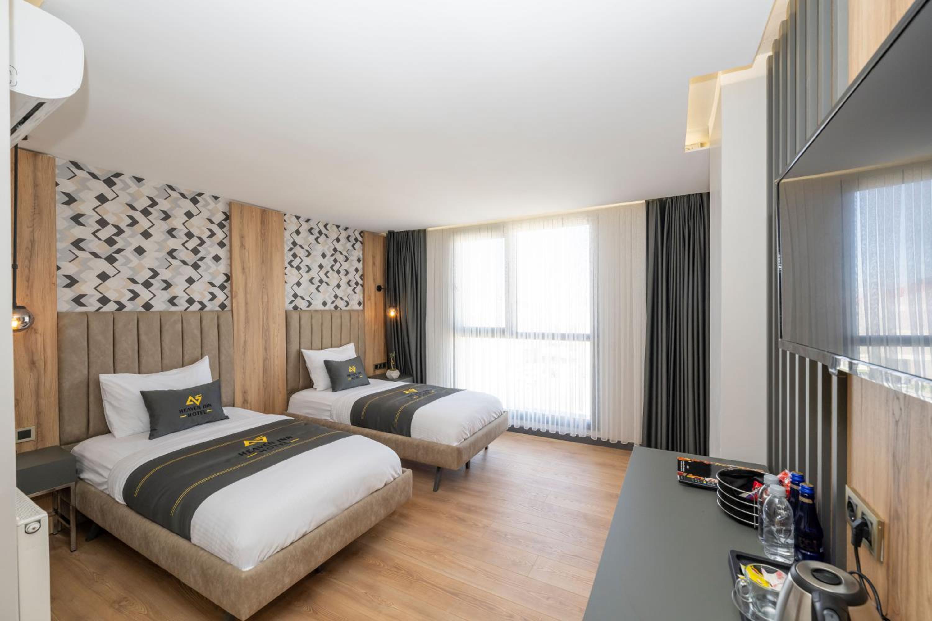Deluxe Twin Room photo 1