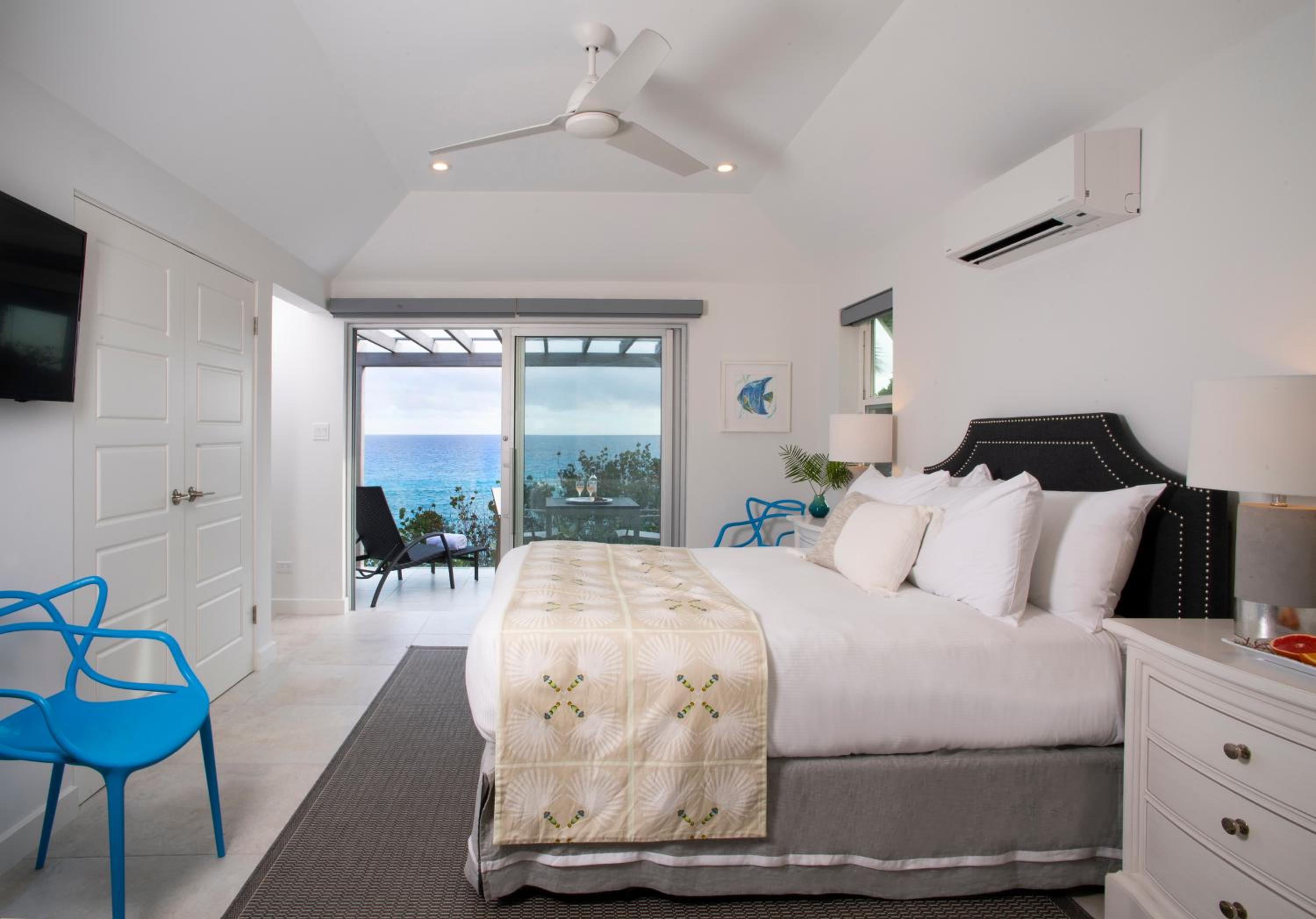 Double Queen Oceanfront Room