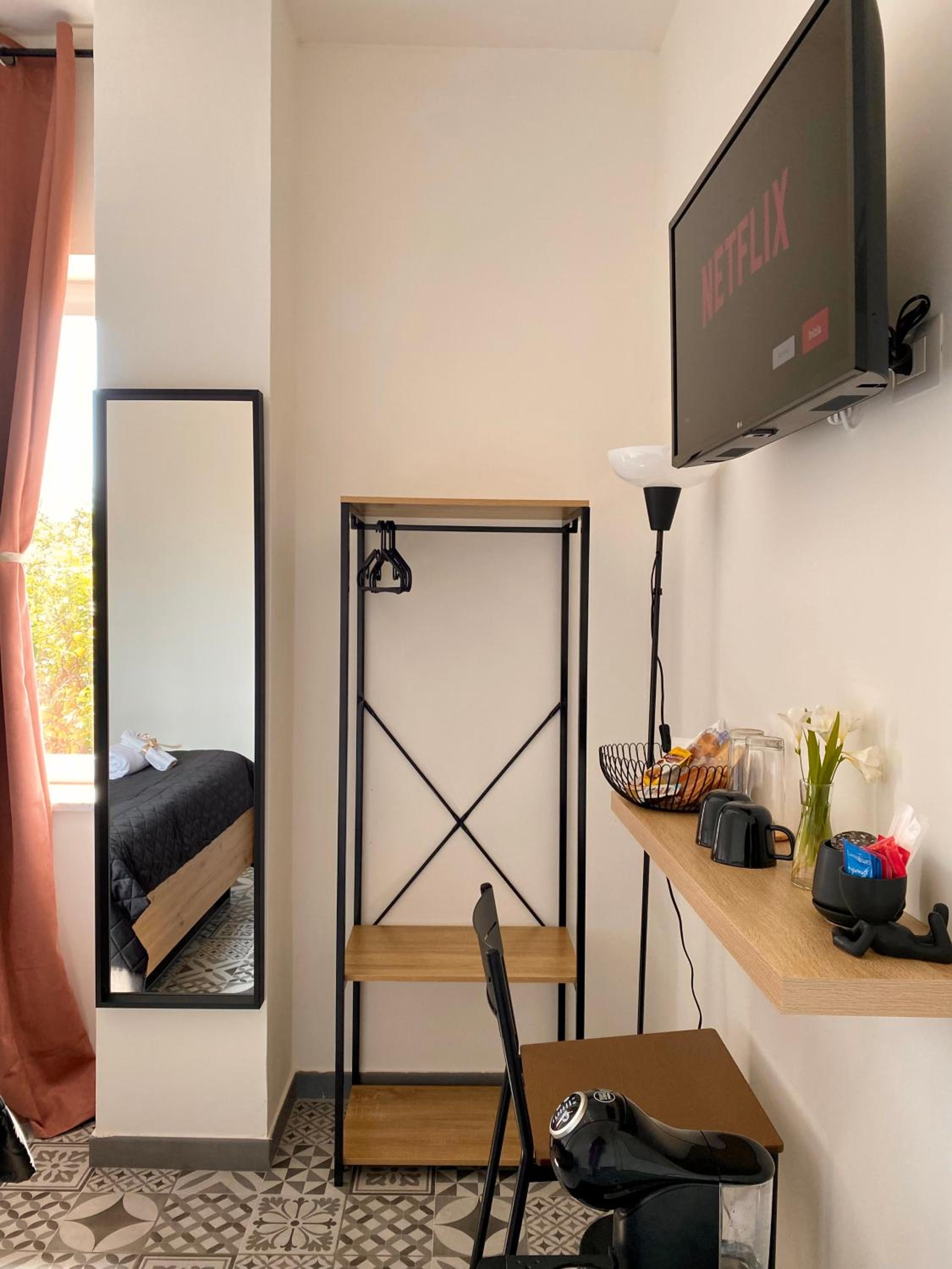Large Double Room photo 3