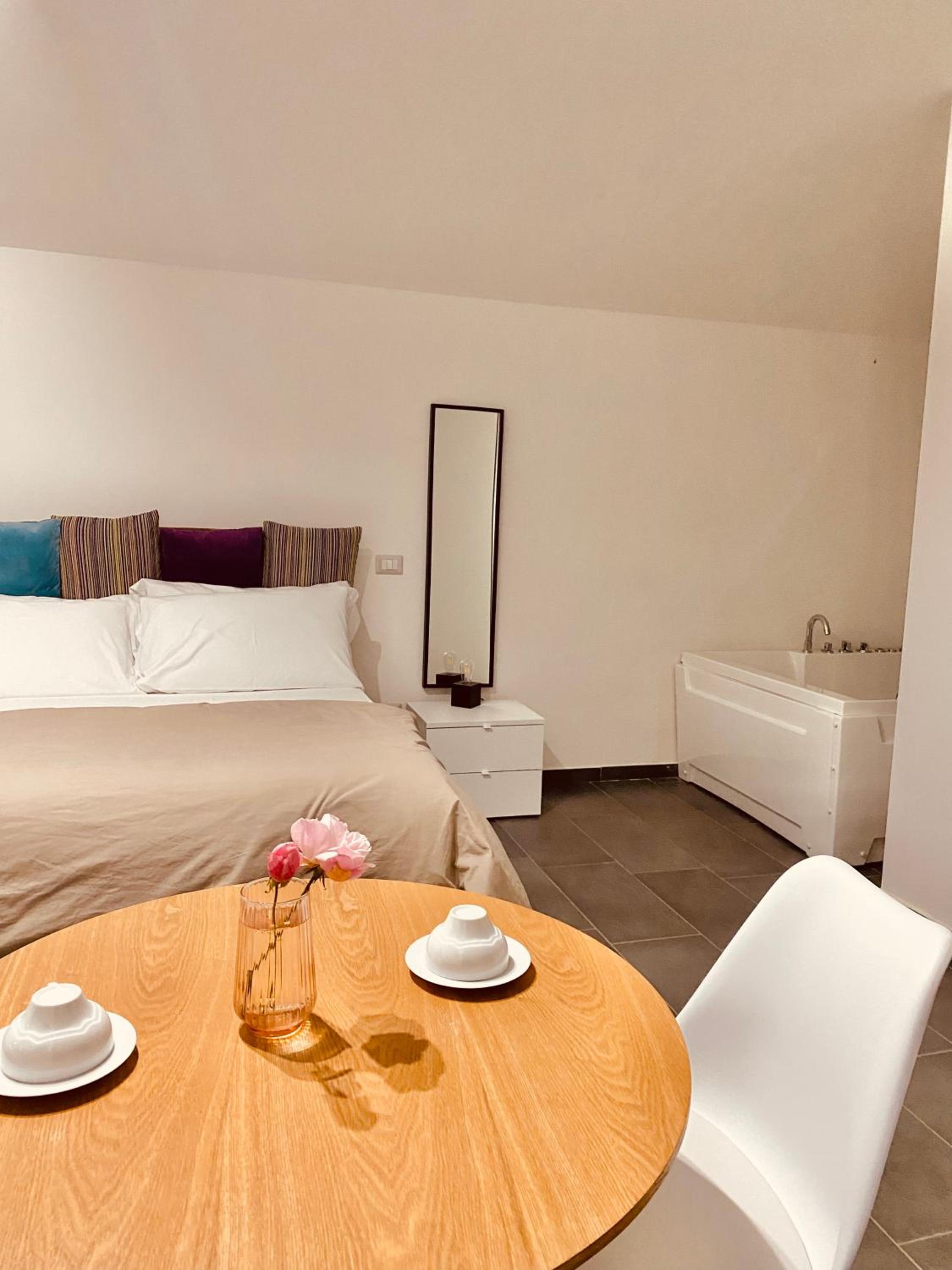 Suite with Spa Bath photo 2
