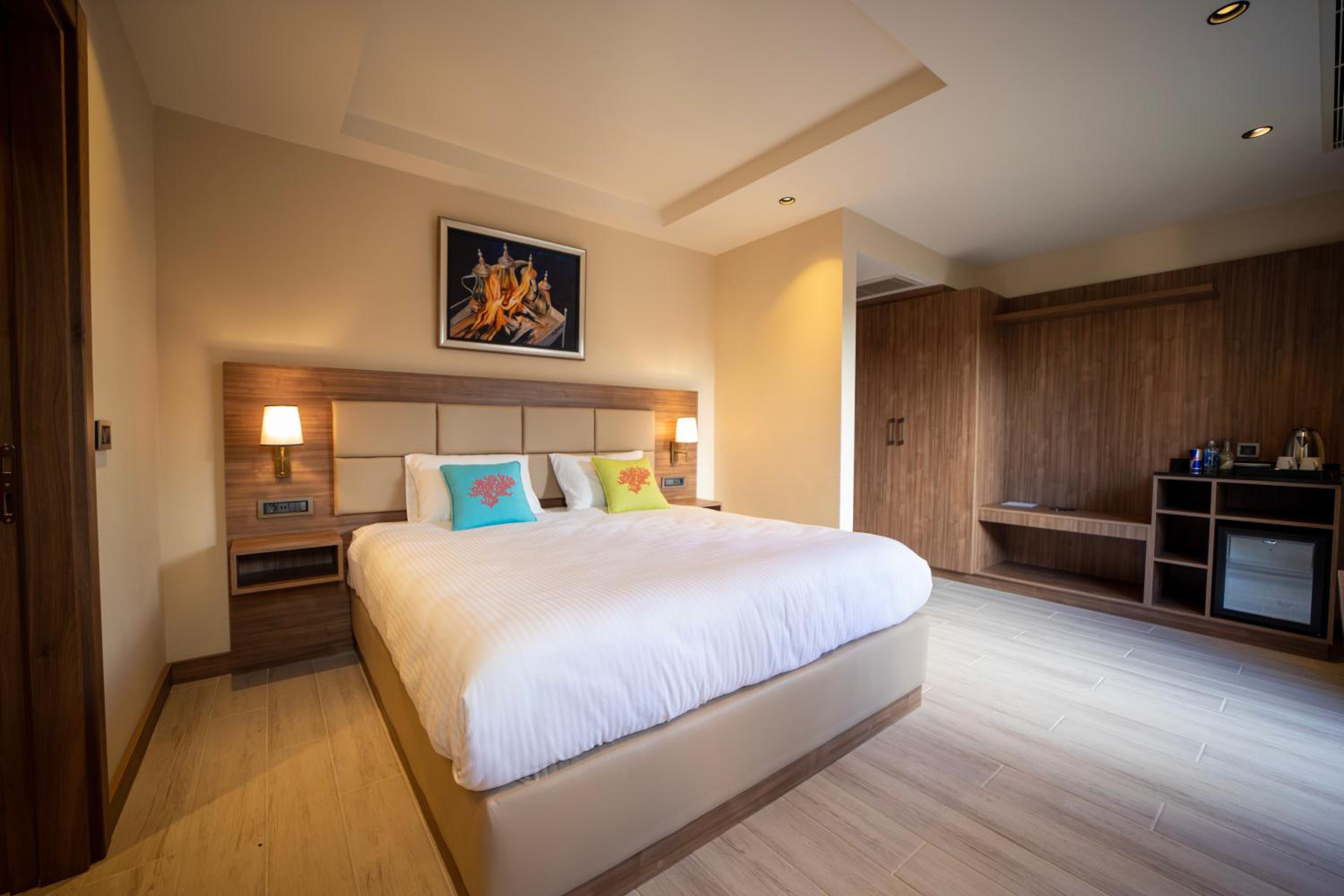 Deluxe Double or Twin Room - Photo 2
