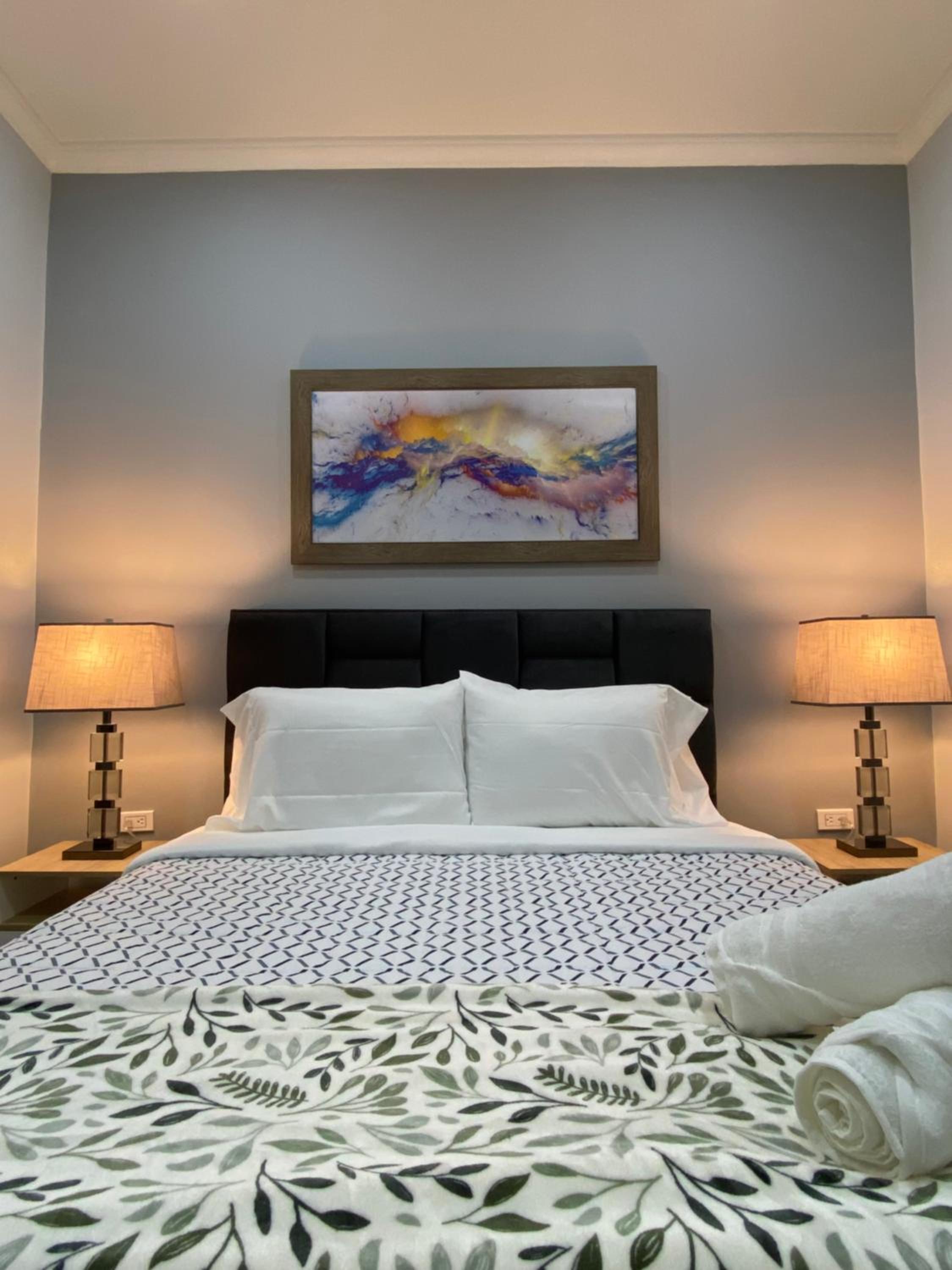 Deluxe Queen Room