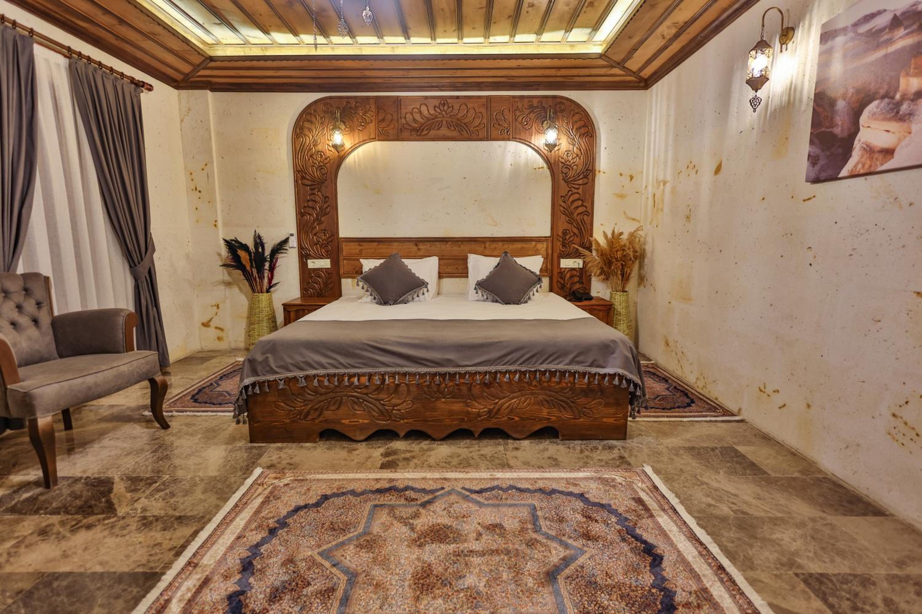 Superior King Room - Photo 2