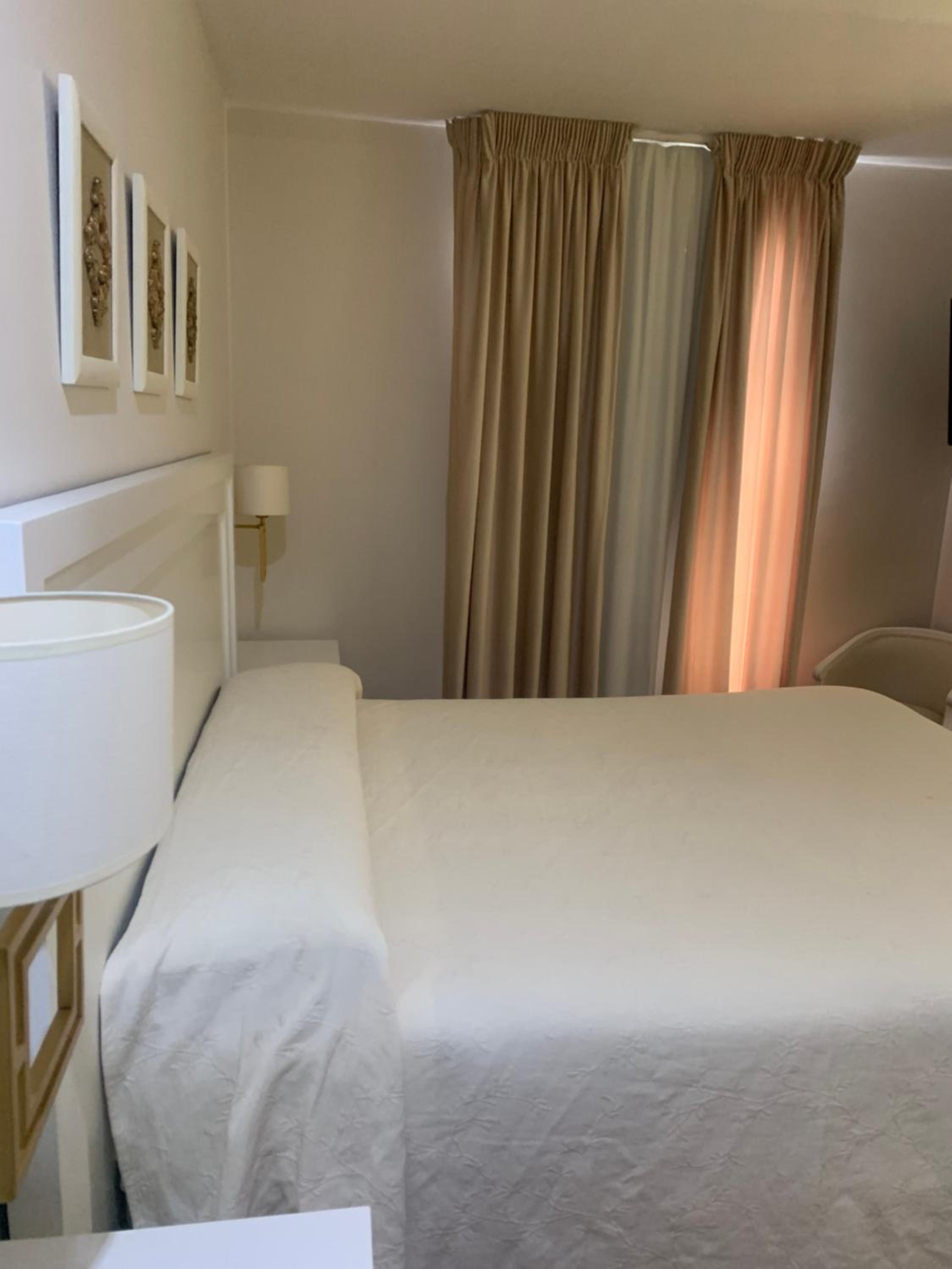 Double or Twin Room photo 3