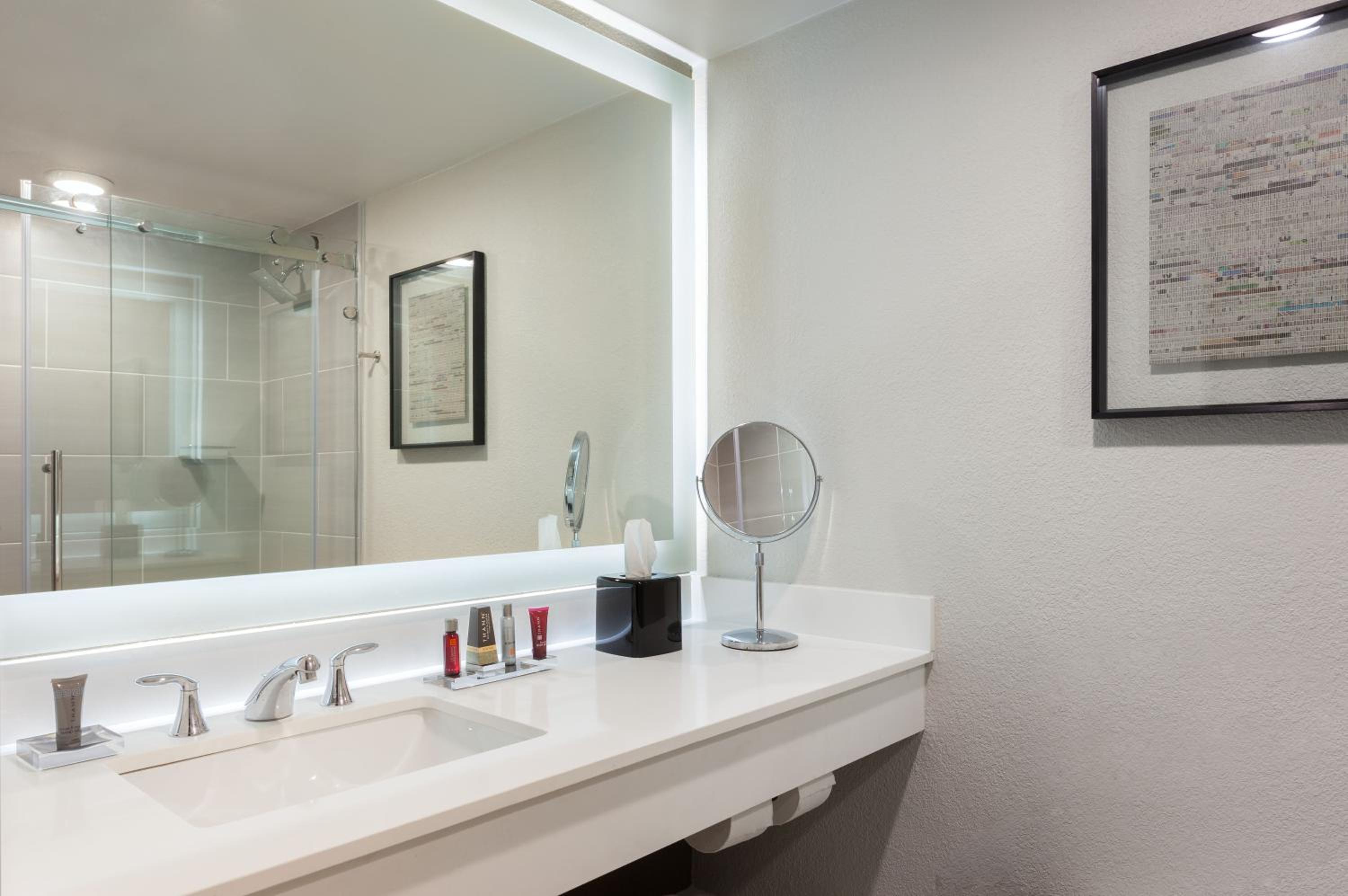 Guest King Room - Photo 6