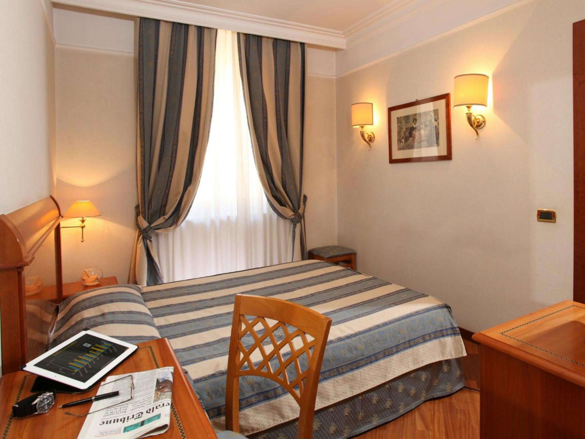 Classic Double Room photo 2