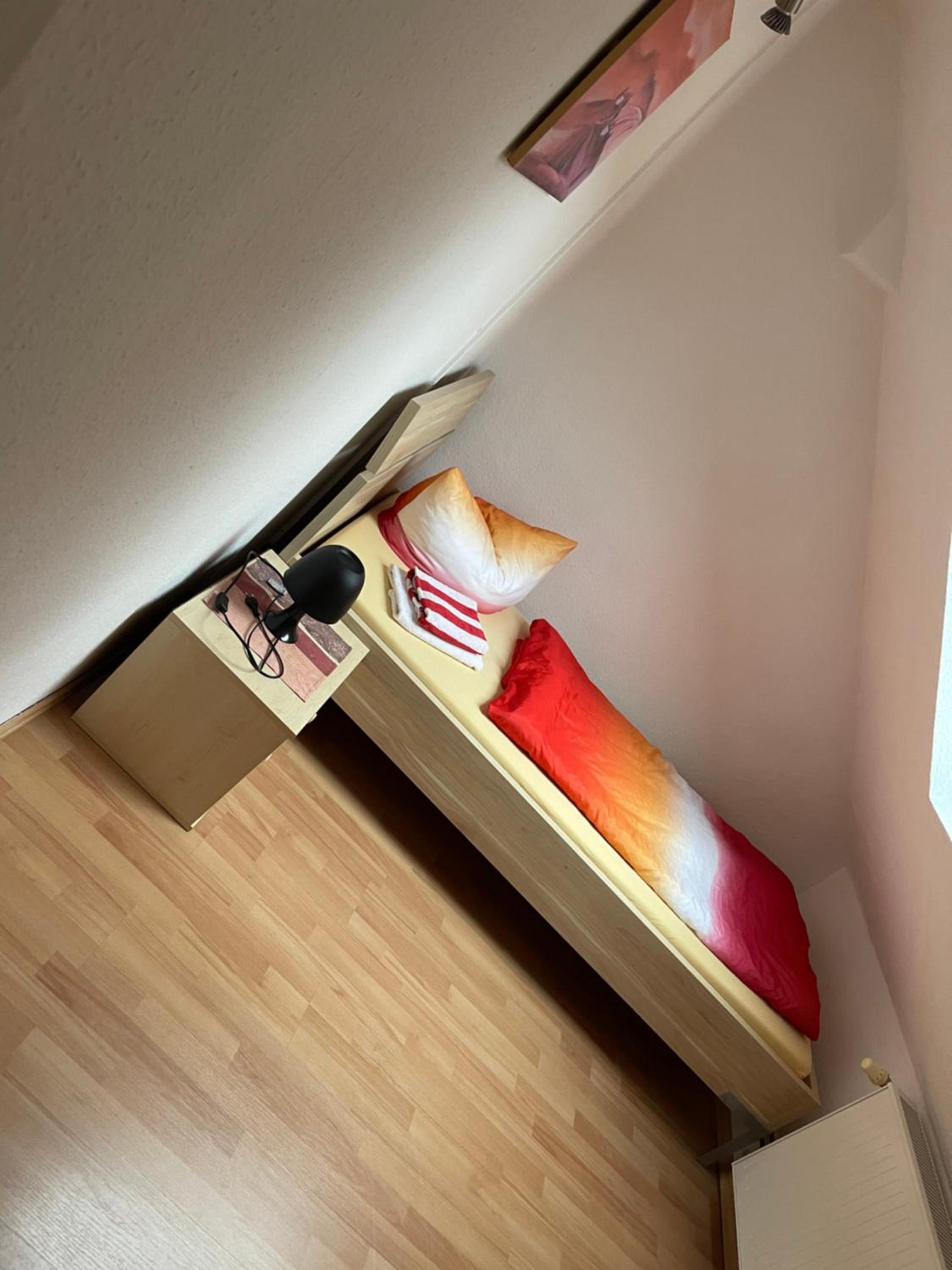Five-Bedroom House photo 1